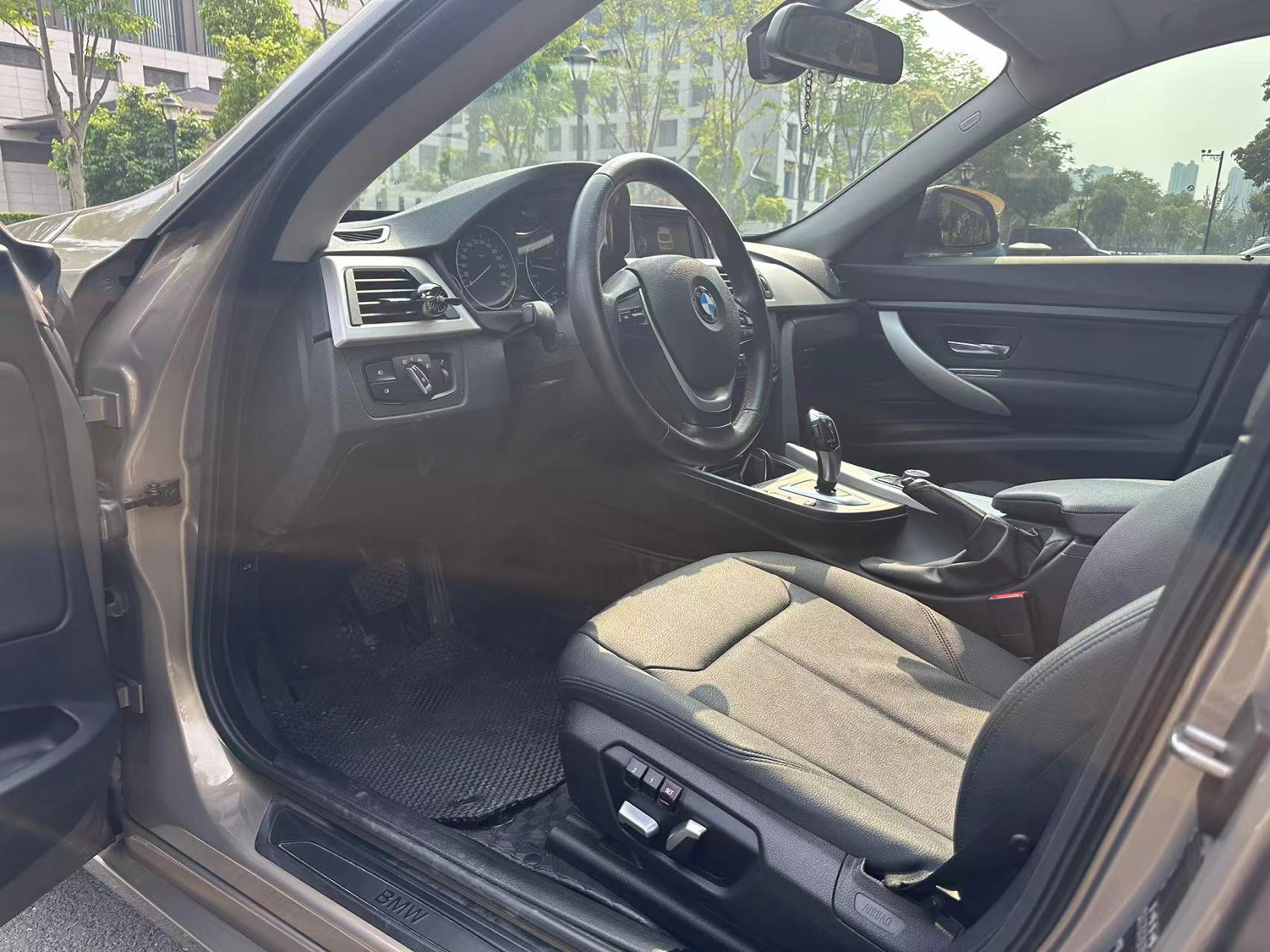 Used BMW 3 Series GT 2016 320i Fashion Model
