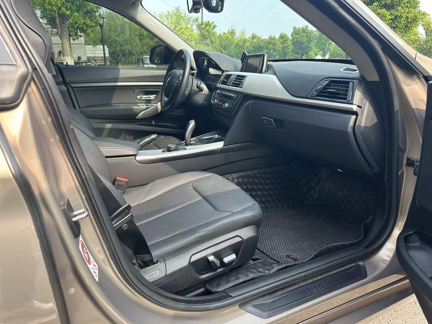 Used BMW 3 Series GT 2016 320i Fashion Model
