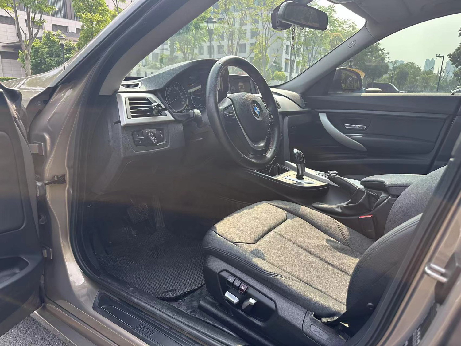 Used BMW 3 Series GT 2016 320i Fashion Model
