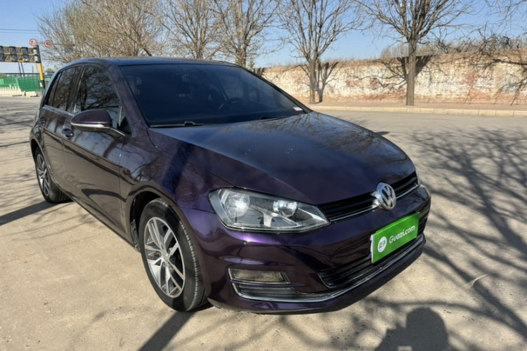Used Volkswagen Golf 2016 230TSI Automatic Luxury Version
