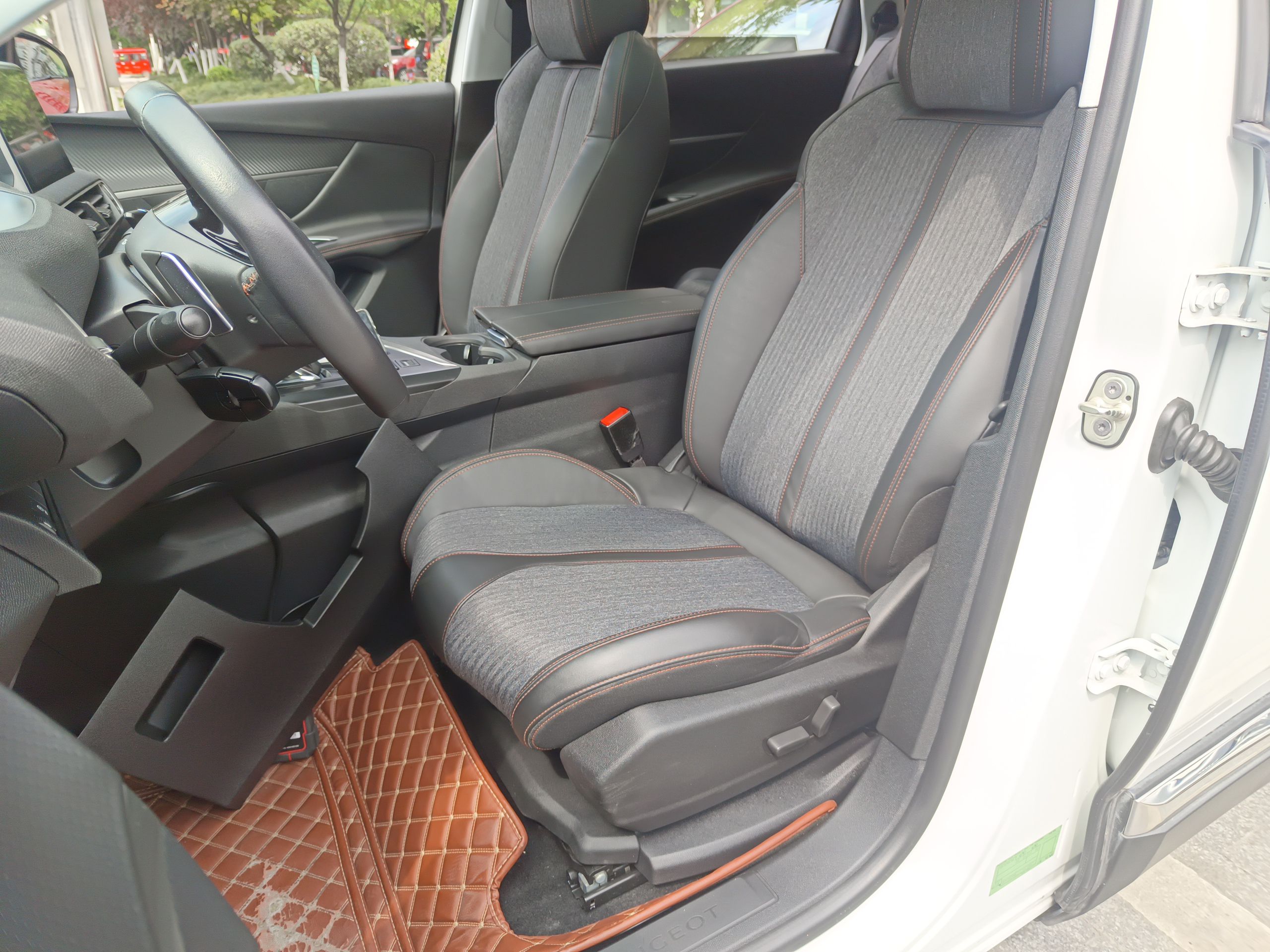 Used Peugeot 5008 2017 350THP 7-Seater Elite Edition
