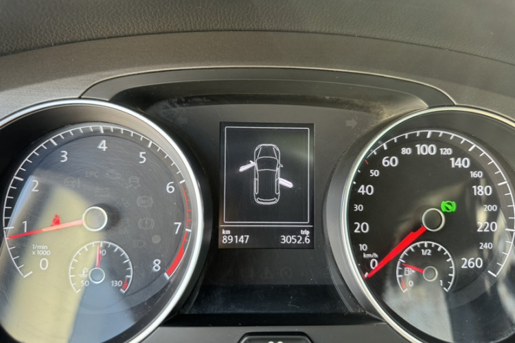 Used Volkswagen Golf 2016 230TSI Automatic Luxury Version
