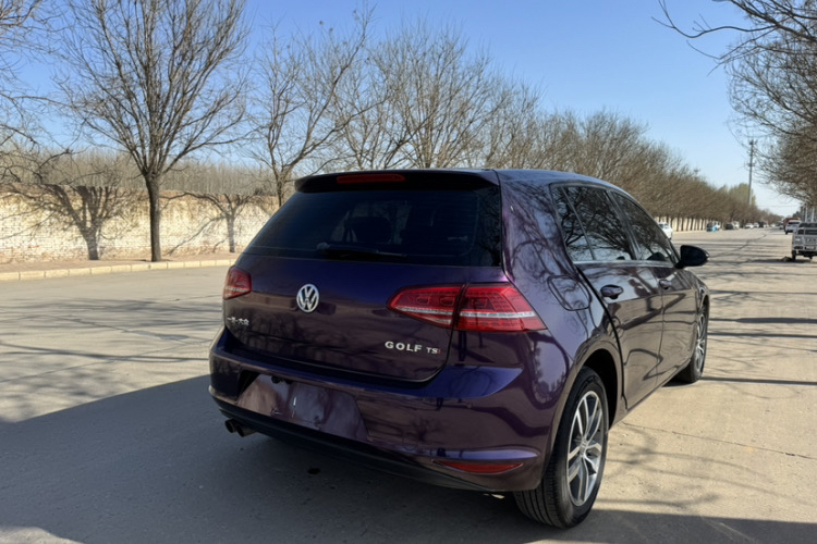 Used Volkswagen Golf 2016 230TSI Automatic Luxury Version
