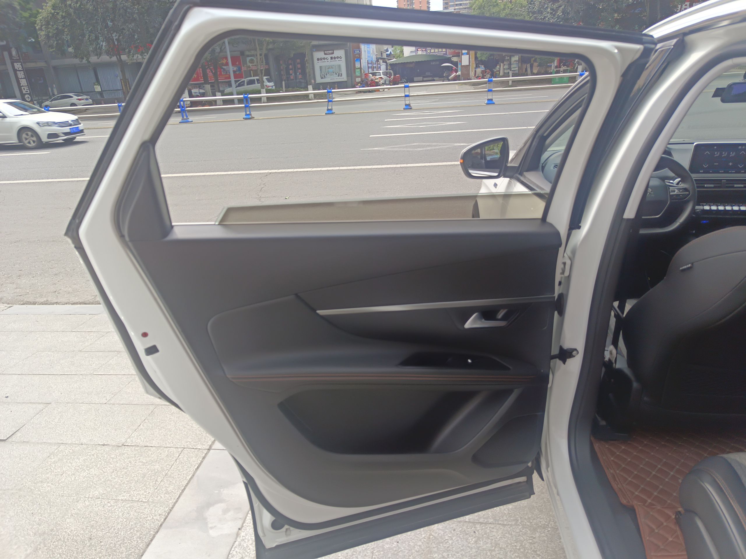 Used Peugeot 5008 2017 350THP 7-Seater Elite Edition
