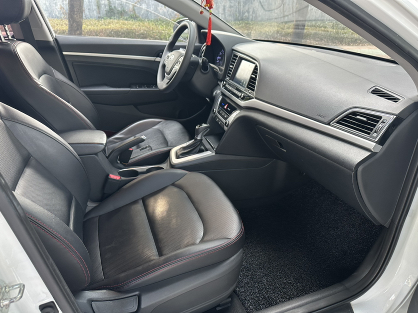 Used Hyundai Elantra 2016 1.6L Automatic ZhiXuan – Elite Version
