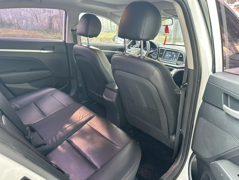 Used Hyundai Elantra 2016 1.6L Automatic ZhiXuan – Elite Version
