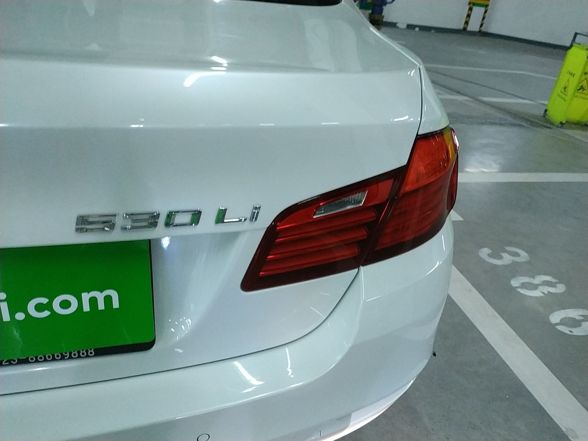 Used BMW 5 Series 2014 530Li Leading Model
