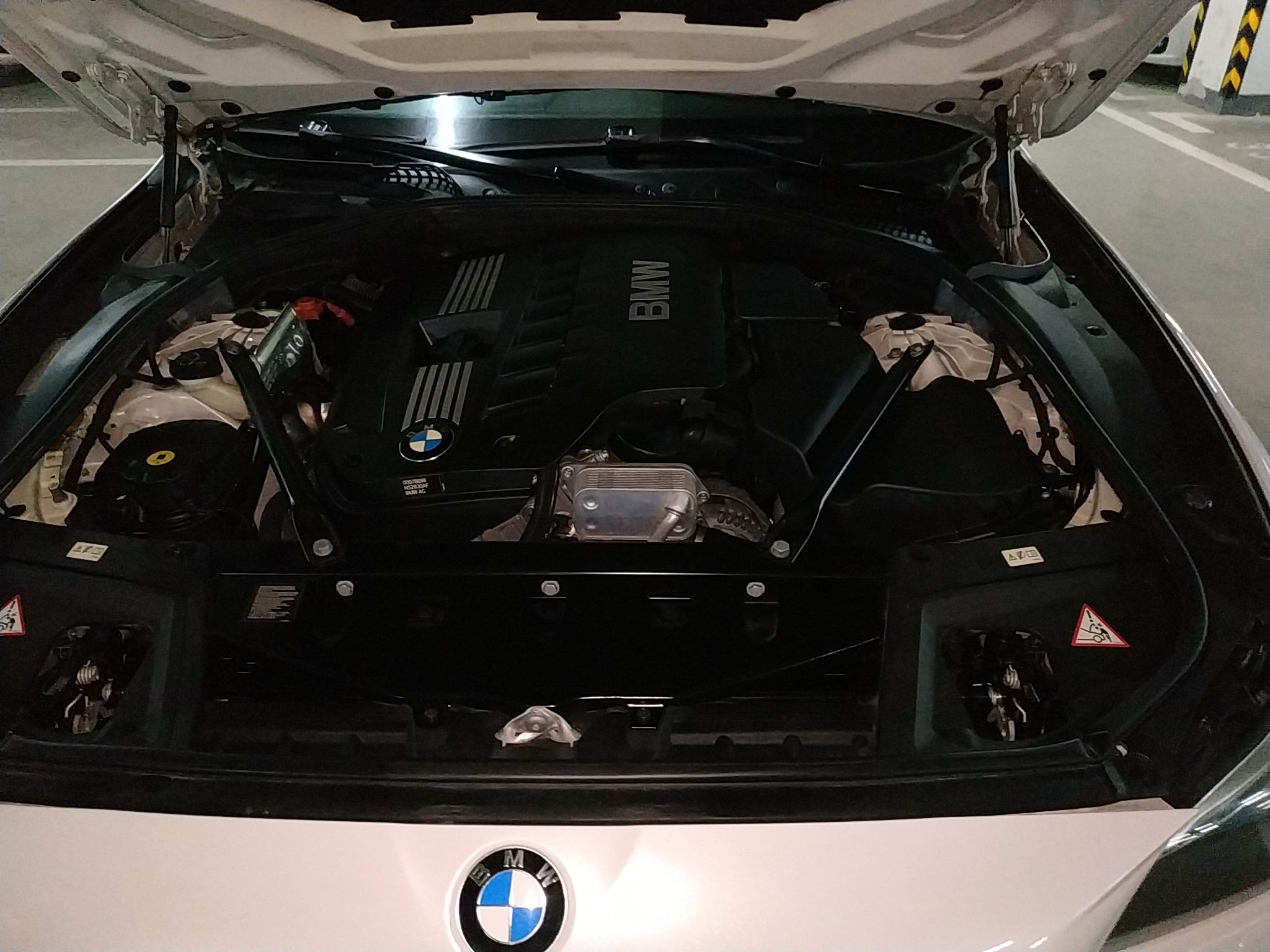 Used BMW 5 Series 2014 530Li Leading Model
