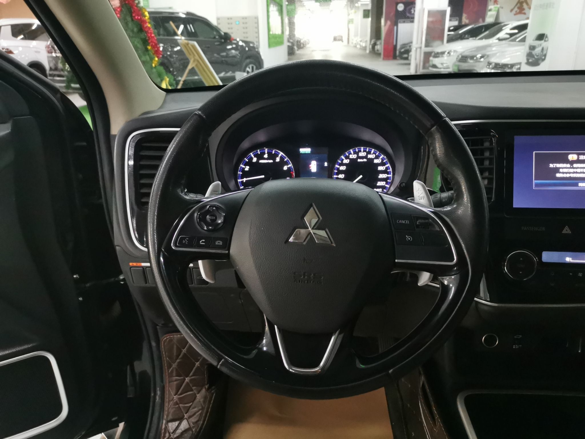 Used Mitsubishi Outlander 2018 2.4L 4x4 Luxury Edition 7-Seater
