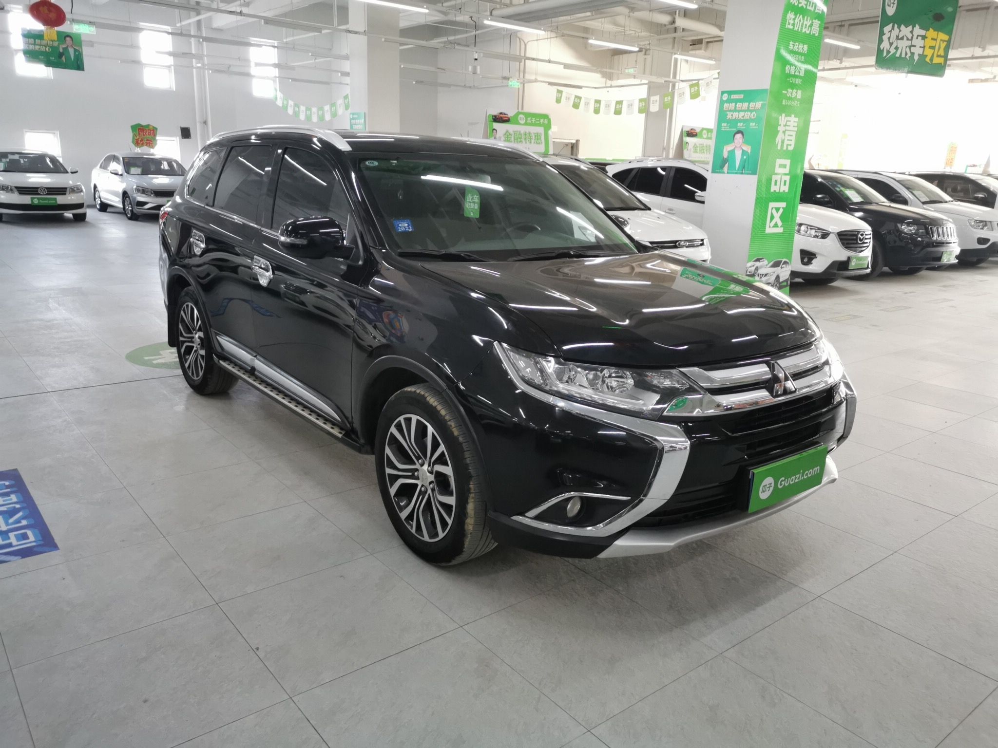 Used Mitsubishi Outlander 2018 2.4L 4x4 Luxury Edition 7-Seater
