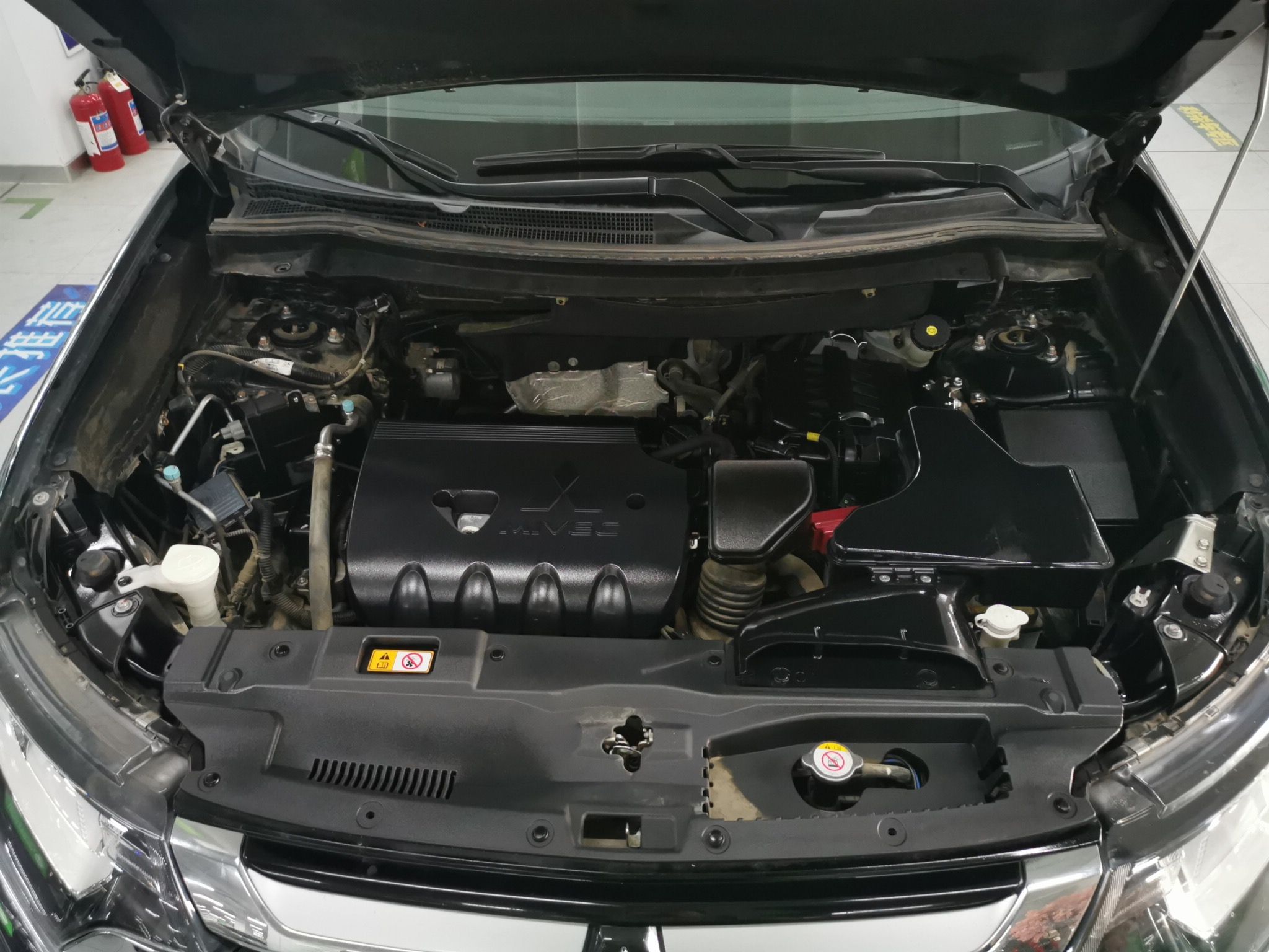 Used Mitsubishi Outlander 2018 2.4L 4x4 Luxury Edition 7-Seater
