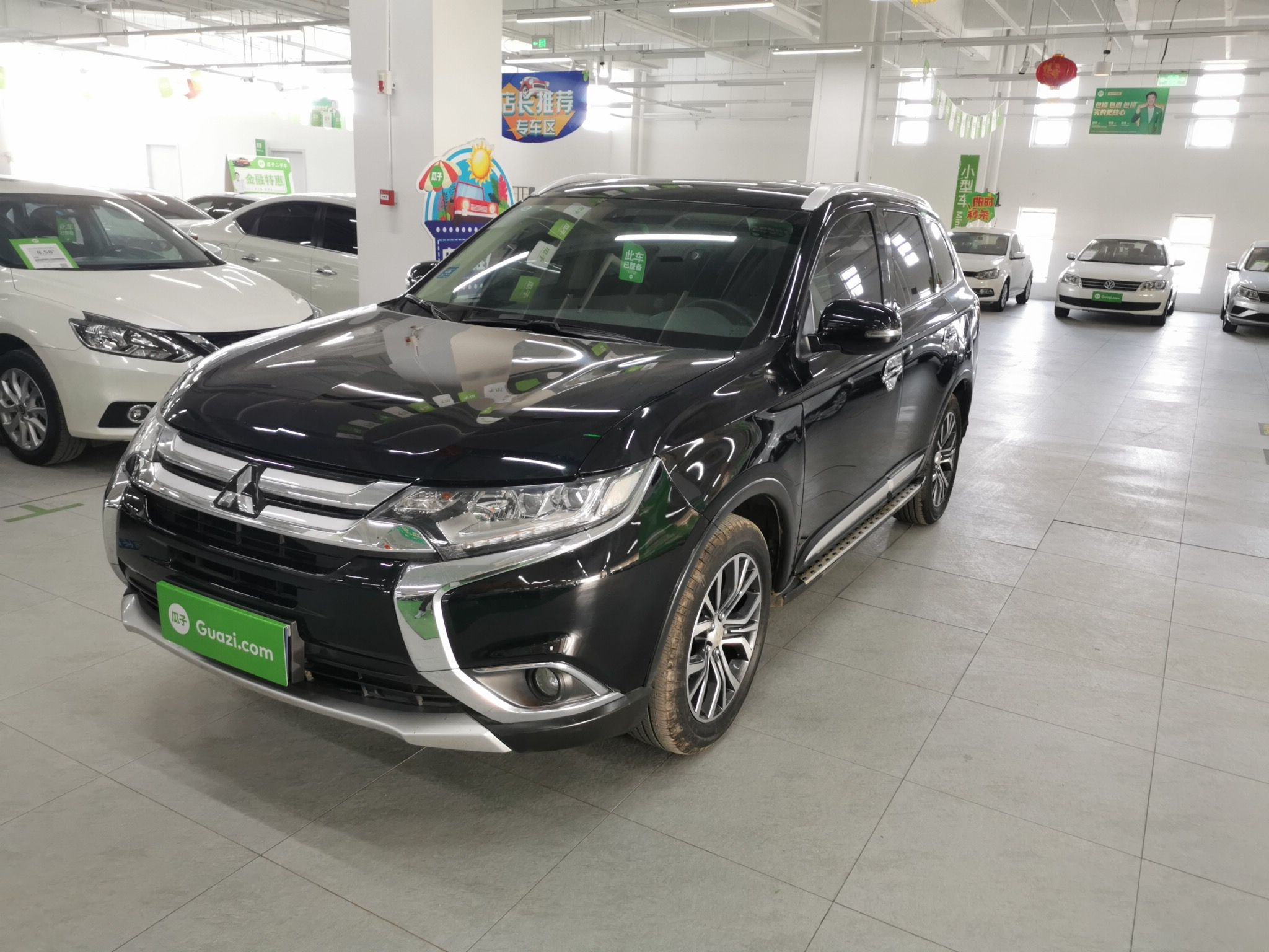 Used Mitsubishi Outlander 2018 2.4L 4x4 Luxury Edition 7-Seater
