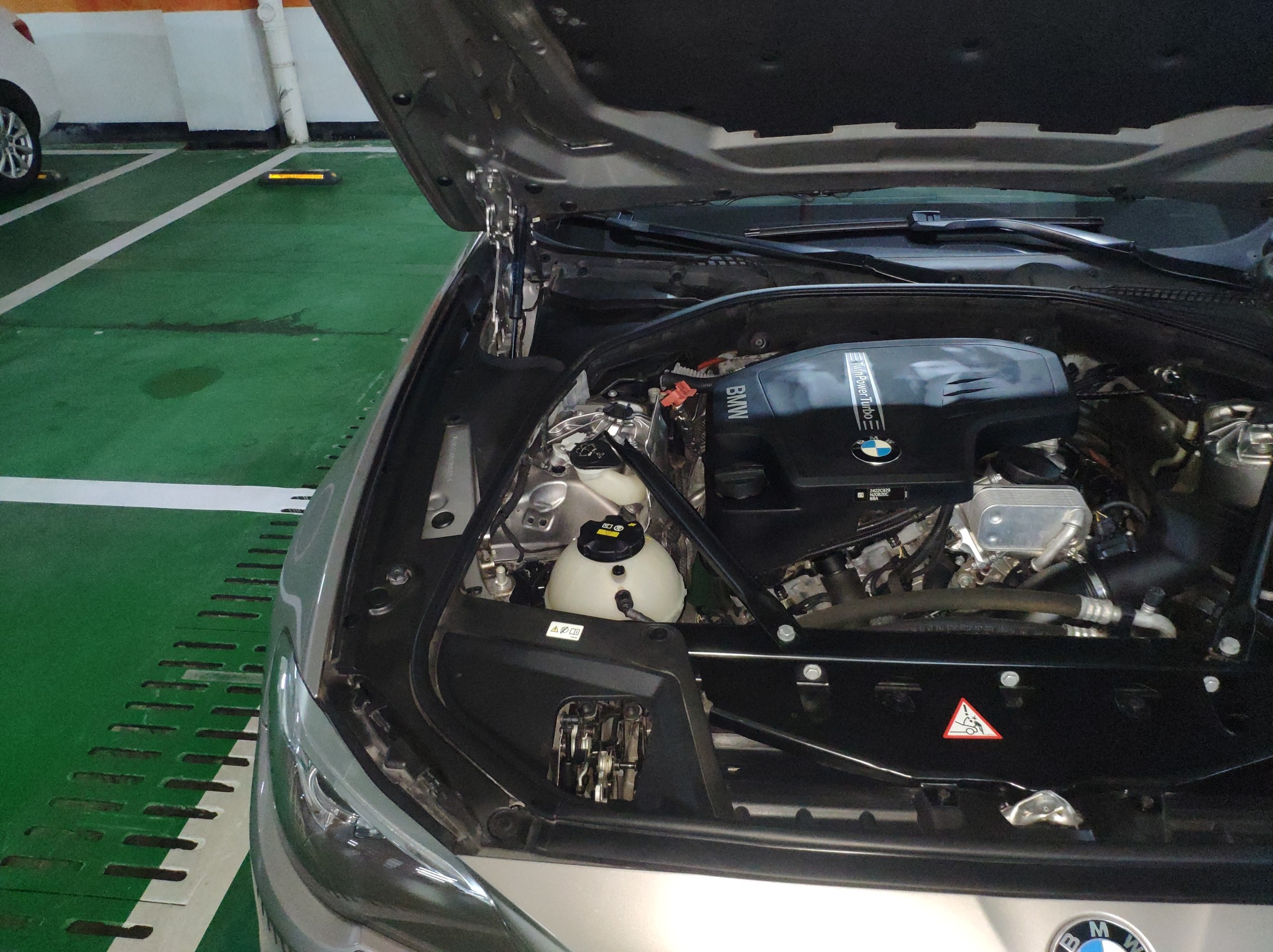 Used BMW 5 Series 2014 525Li Luxury Design Package
