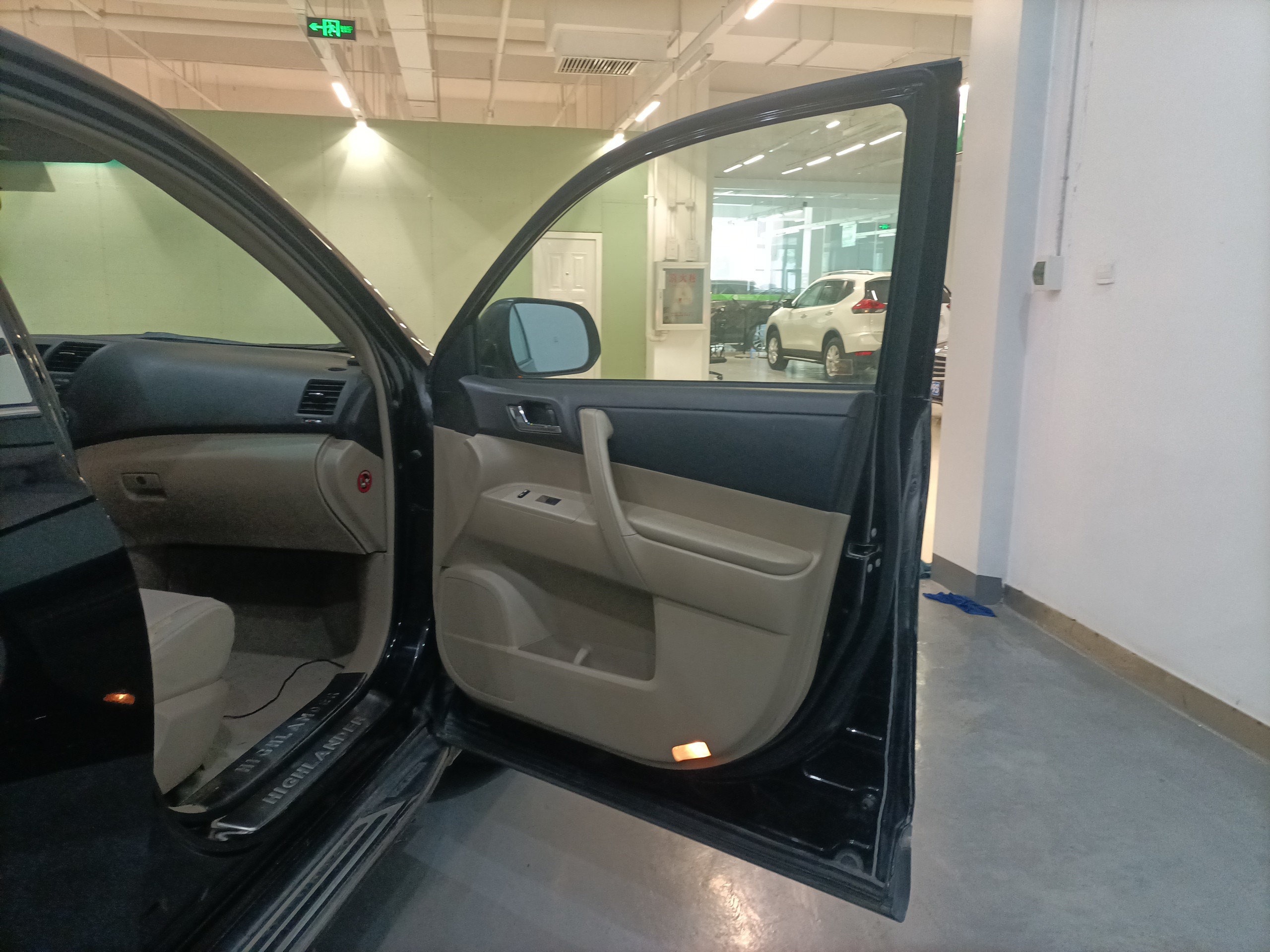 Used Toyota Highlander 2012 2.7L 2WD 5-Seater Elite Edition