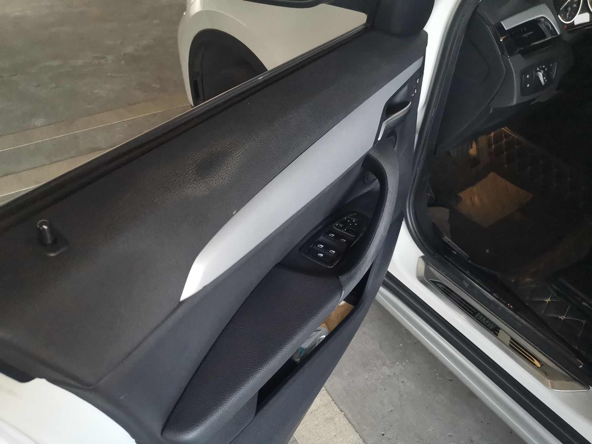 Used BMW X1 2016 sDrive18Li Premium Edition
