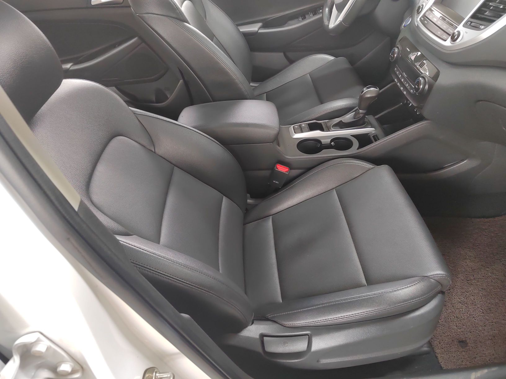 Used Hyundai Tucson 2015 1.6T Dual-Clutch Two-Wheel-Drive Smart Model
