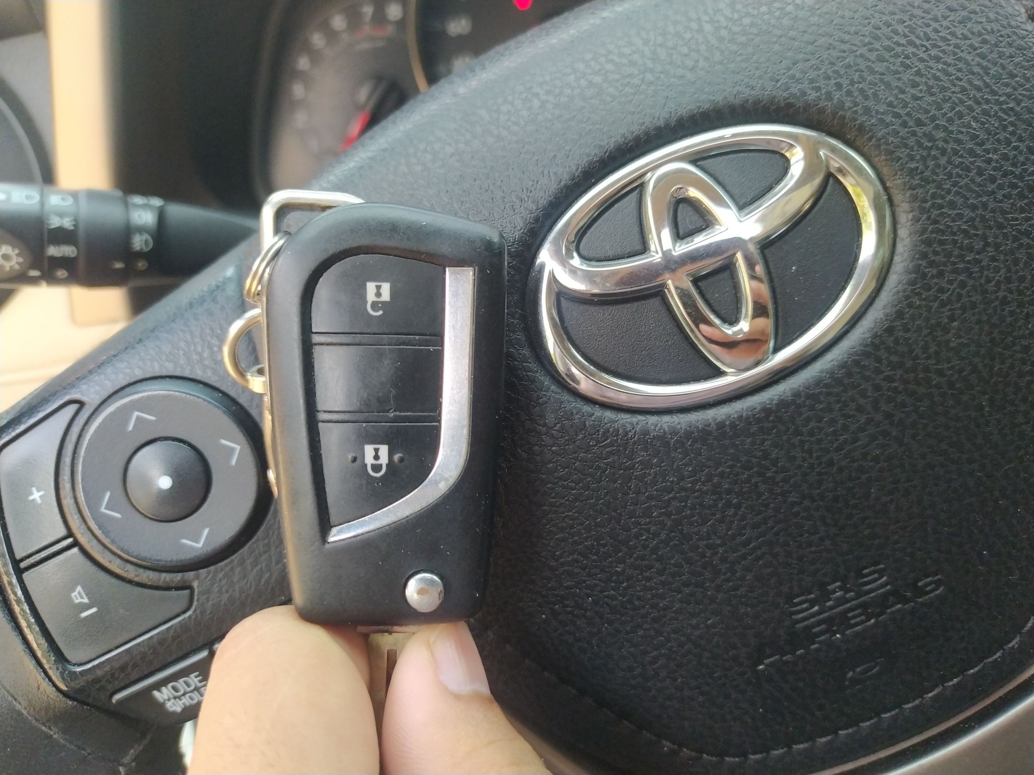 Used Toyota RAV4 2013 2.0L CVT Four-Wheel Drive Fashion Edition