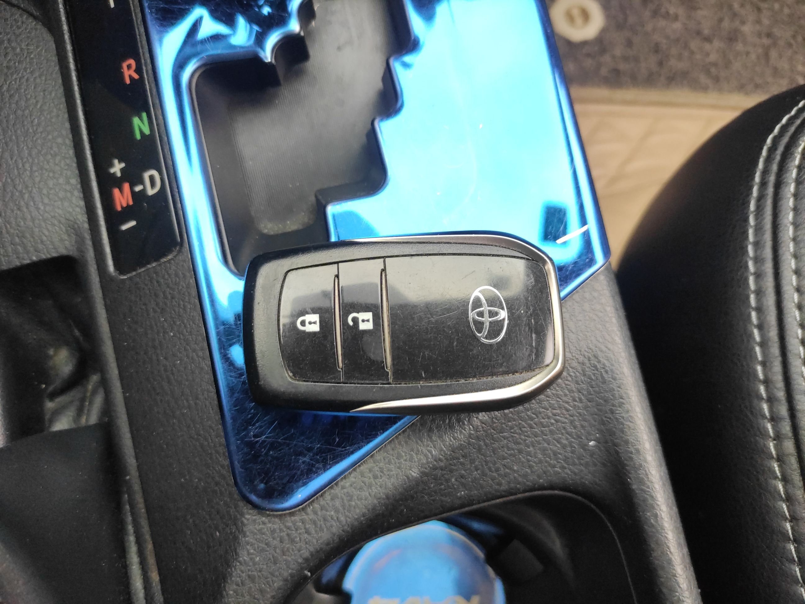 Used Toyota RAV4 2016 2.0L CVT Two-Wheel Drive Fashion Edition China V Standard
