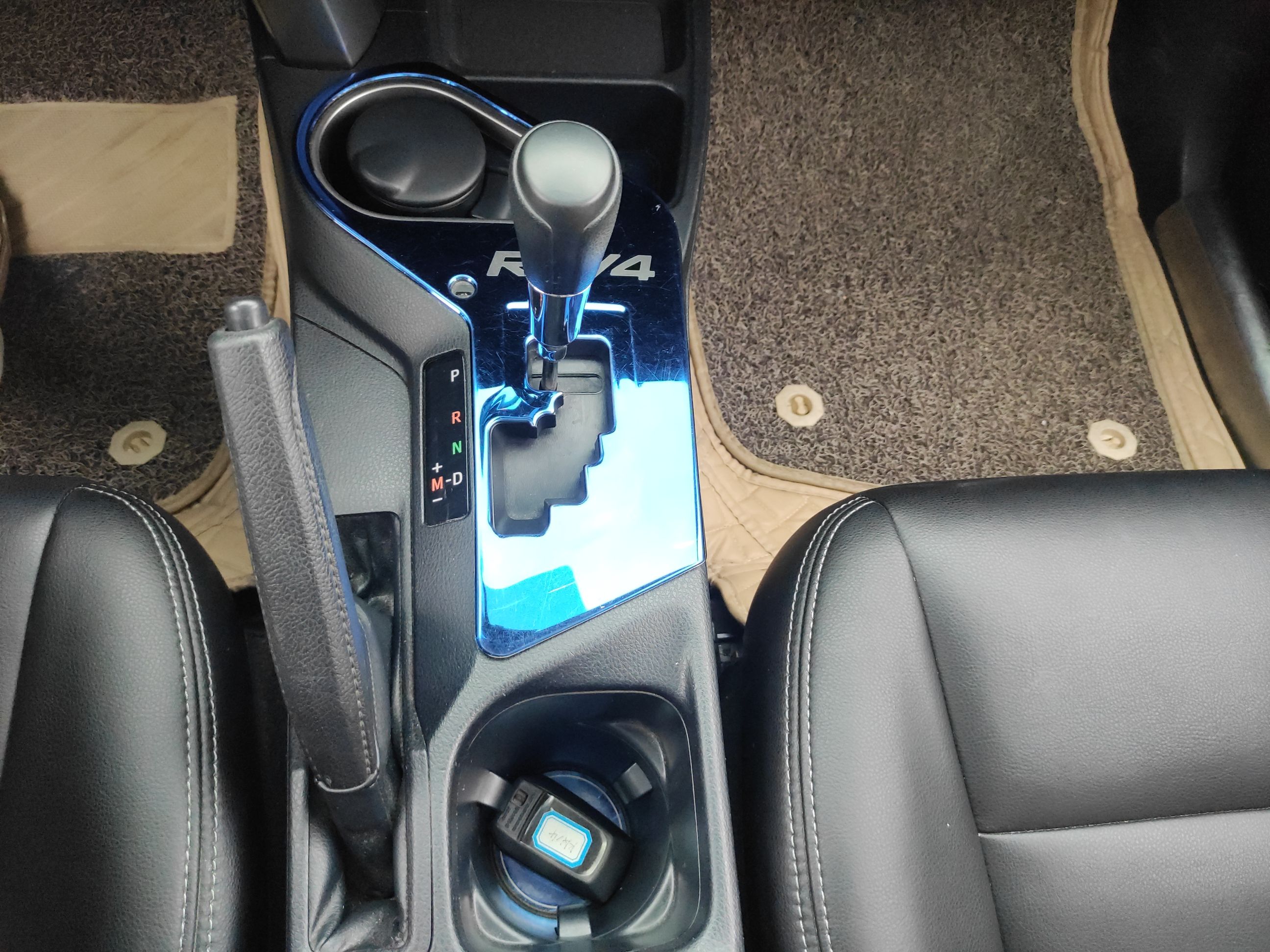 Used Toyota RAV4 2016 2.0L CVT Two-Wheel Drive Fashion Edition China V Standard
