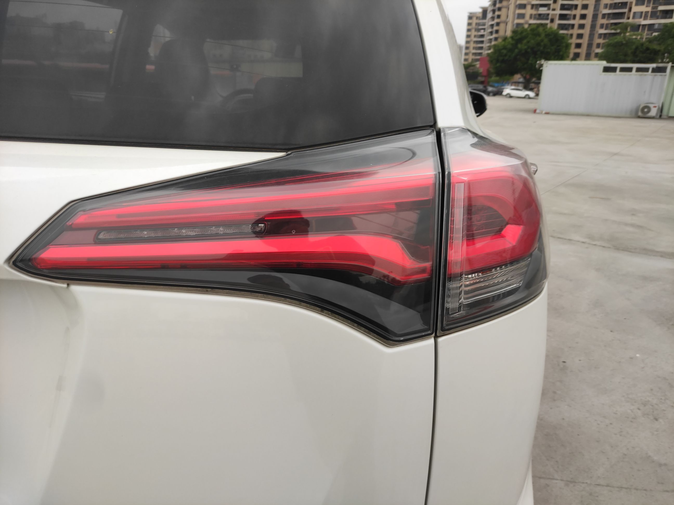 Used Toyota RAV4 2016 2.0L CVT Two-Wheel Drive Fashion Edition China V Standard
