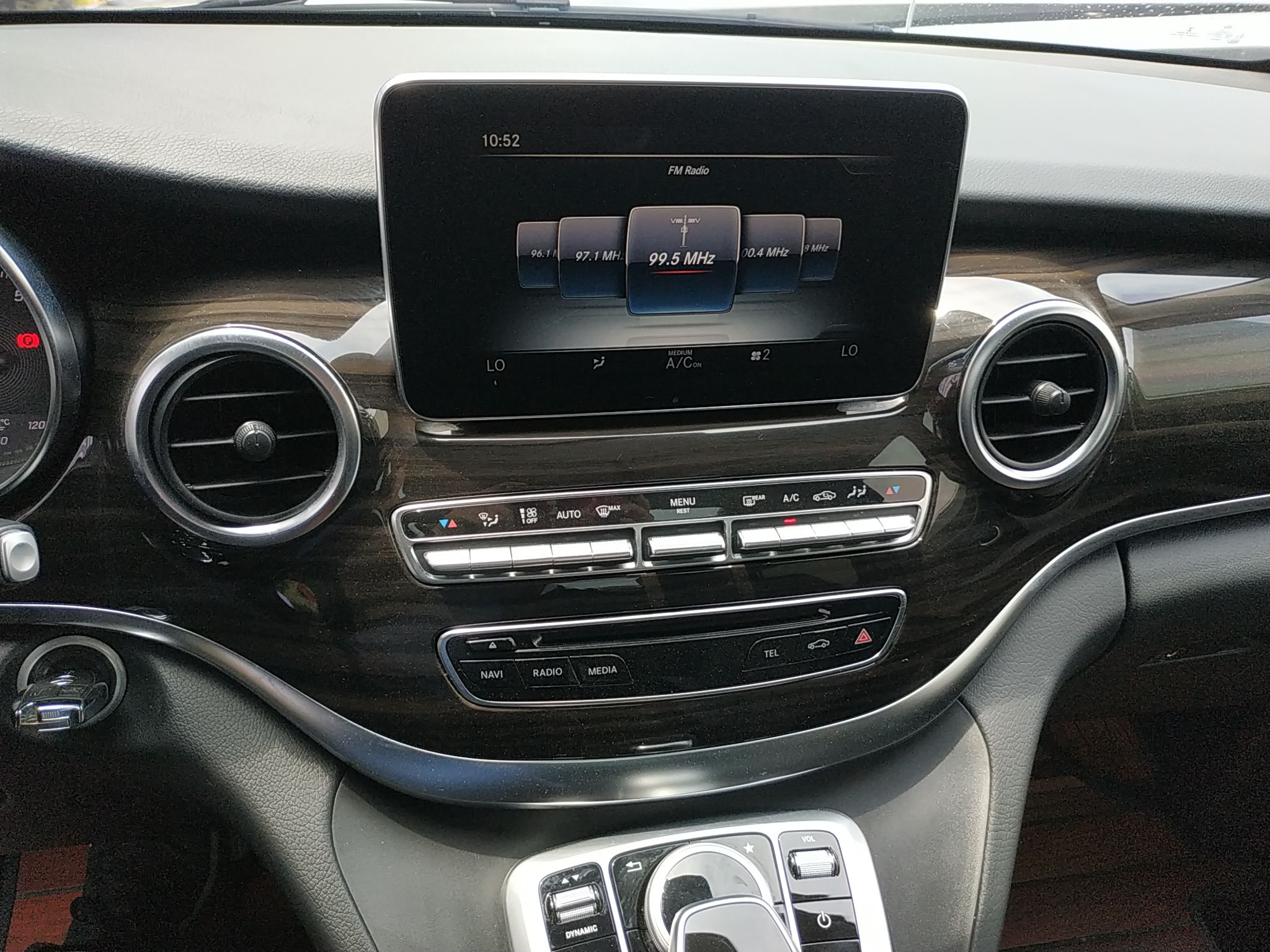 Used Mercedes-Benz V-Class 2017 V 260 Avantgarde Edition
