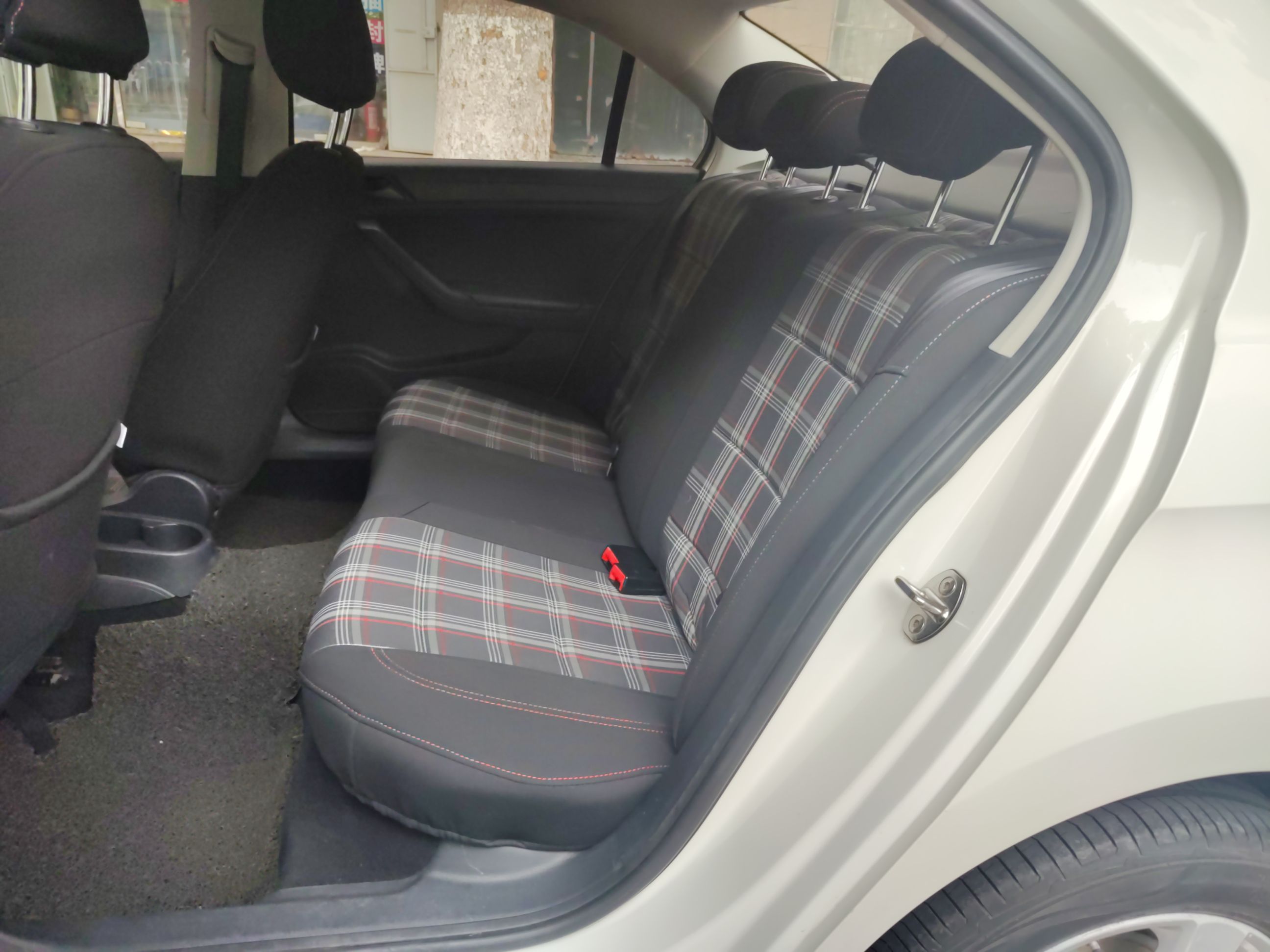 Used Volkswagen Jetta 2015 1.6L Manual Fashion Edition
