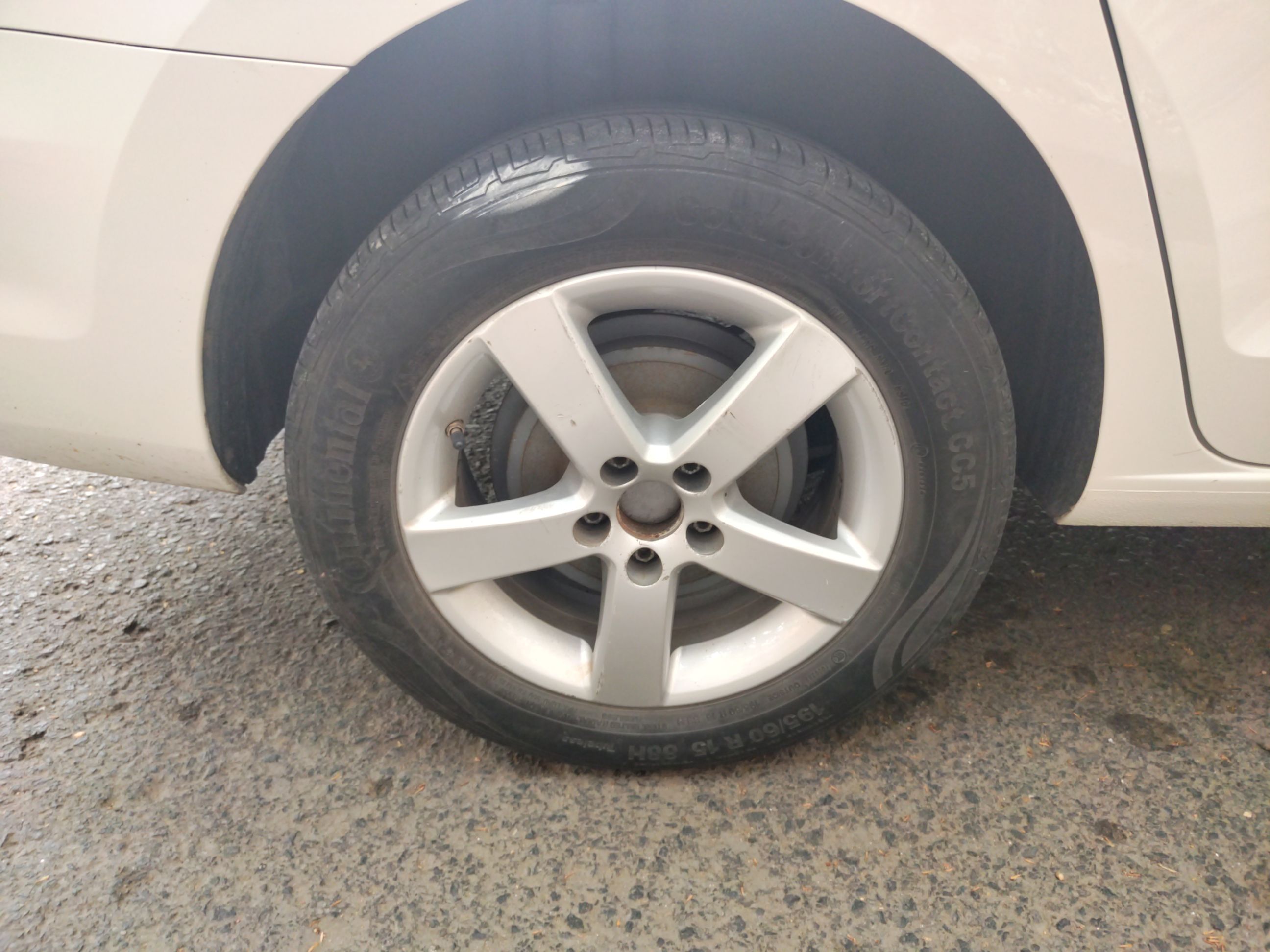 Used Volkswagen Jetta 2015 1.6L Manual Fashion Edition
