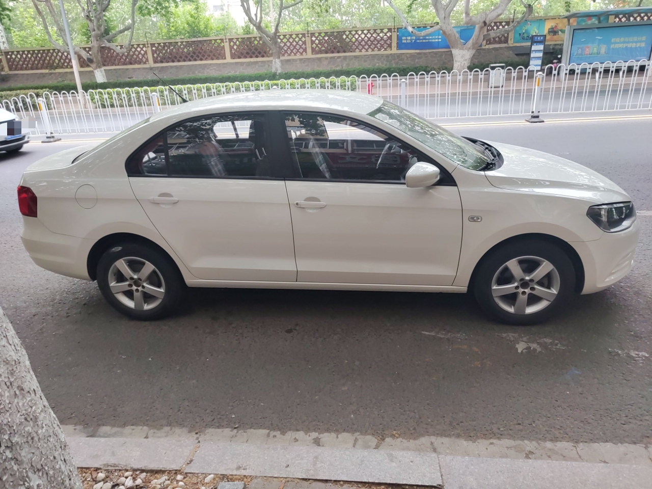 Used Volkswagen Jetta 2015 1.6L Manual Fashion Edition
