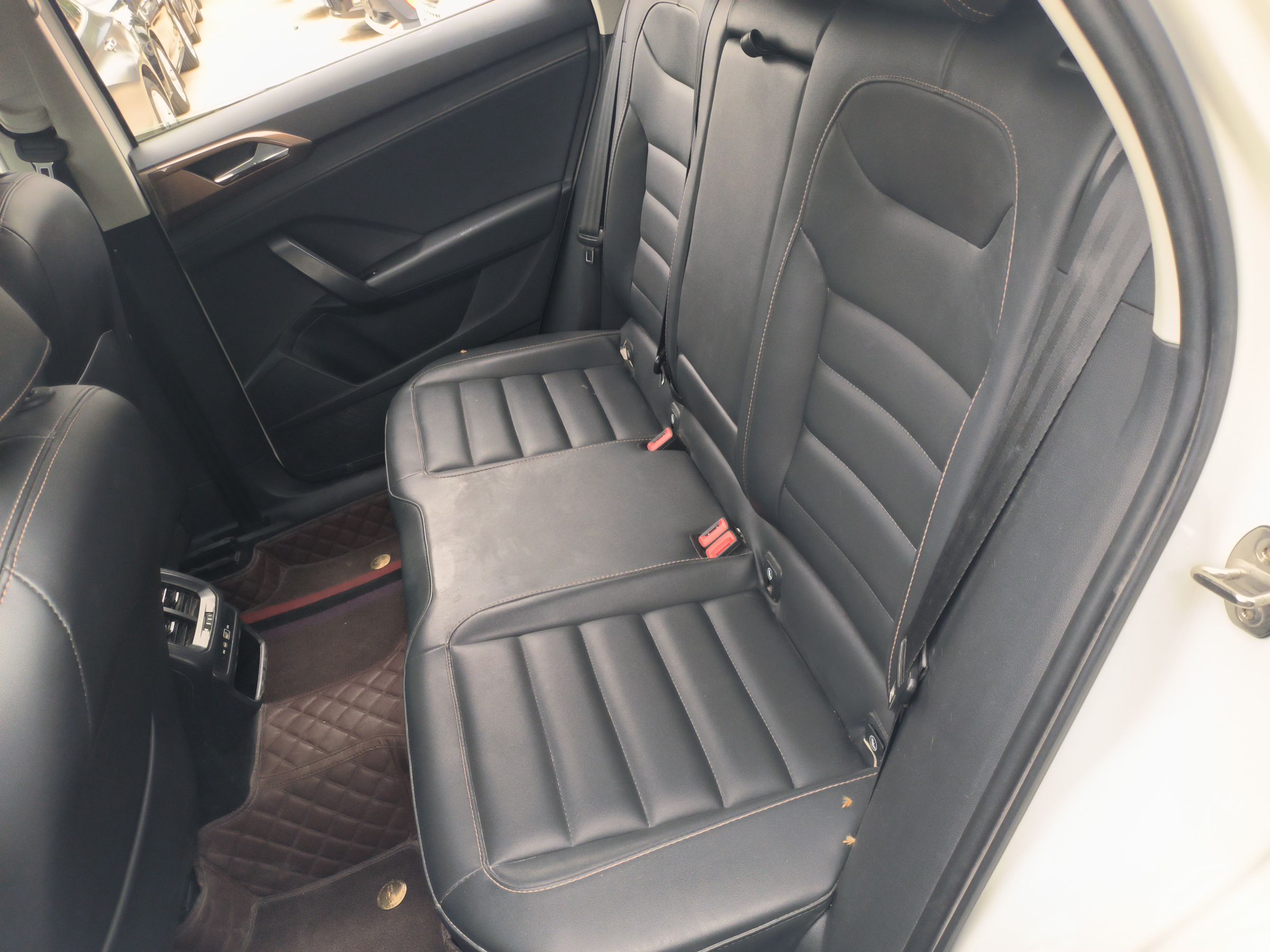 Used Volkswagen Tharu 2021 280TSI Two-Wheel Drive Comfort Edition
