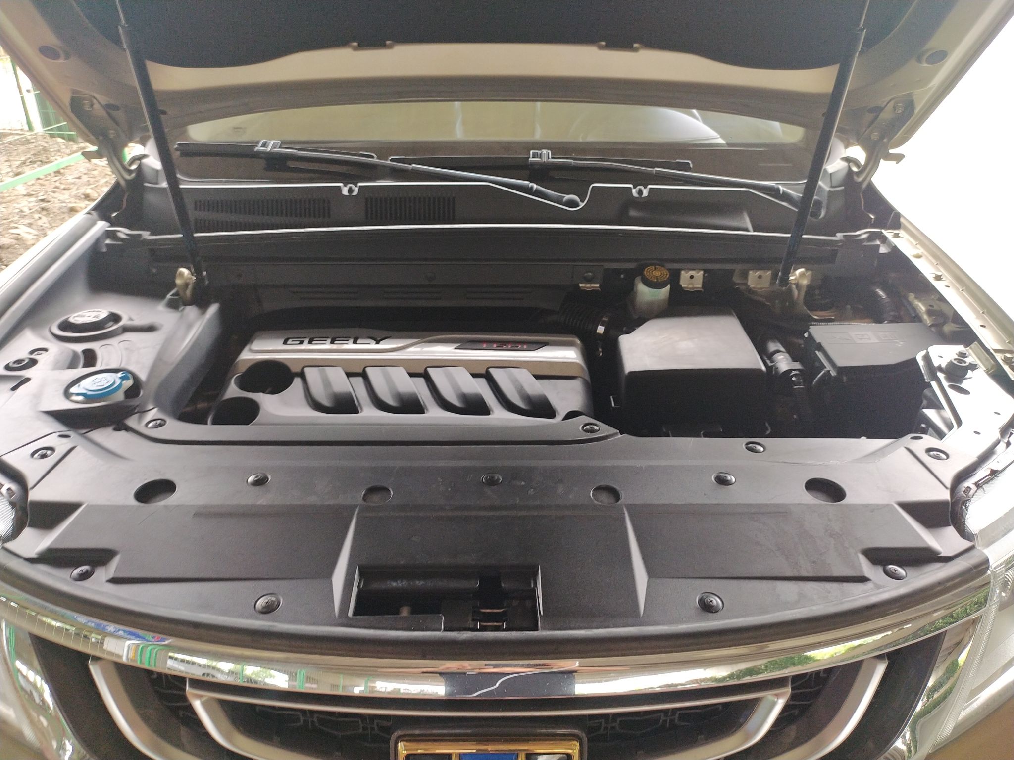 Used Geely Auto Emgrand X7 Sport 2016 1.8TD Automatic ZhiShang Model
