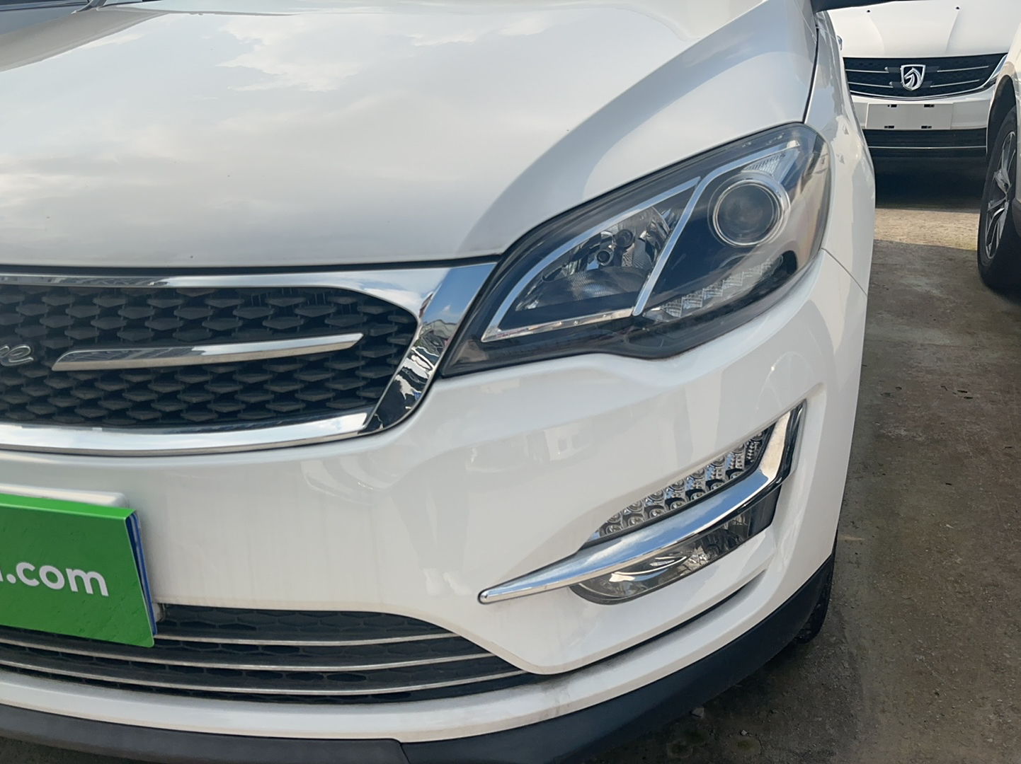 Used Zotye Domy X5 2015 1.5T Manual Luxury Model China V Standard
