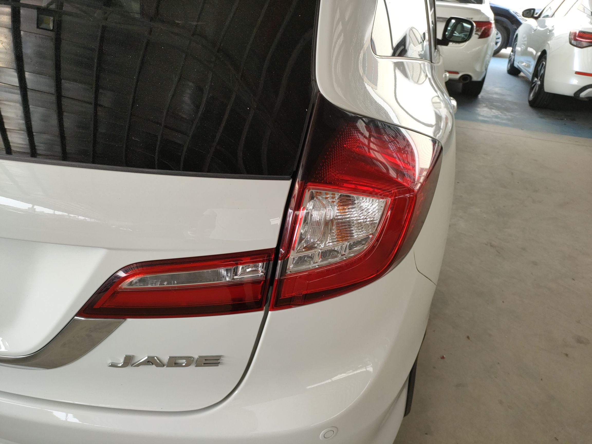 Used Honda Jade 2014 1.8L Automatic Comfort Elite Version 5 Seats
