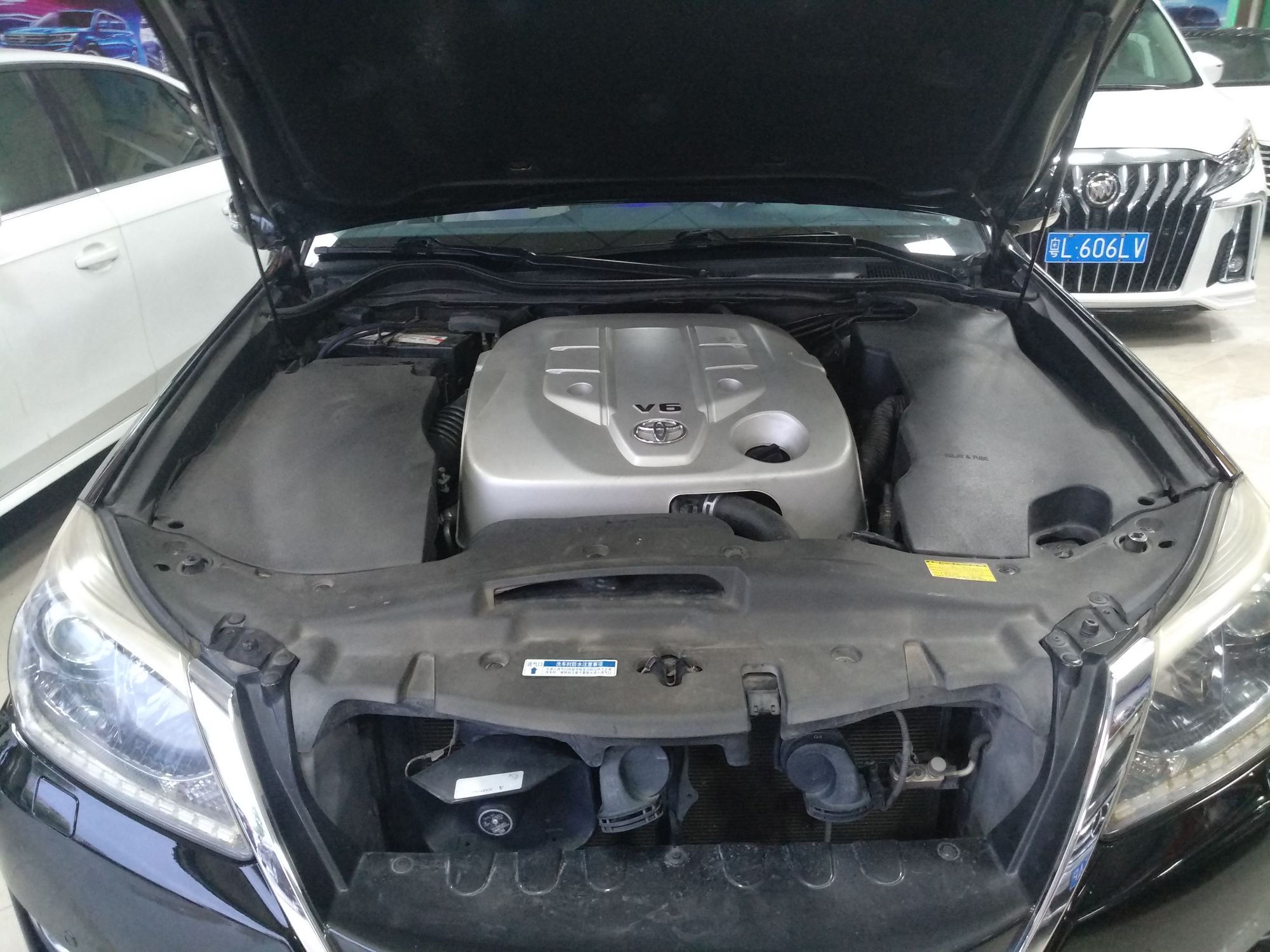 Used Toyota Crown 2012 2.5L Royal Leather Edition
