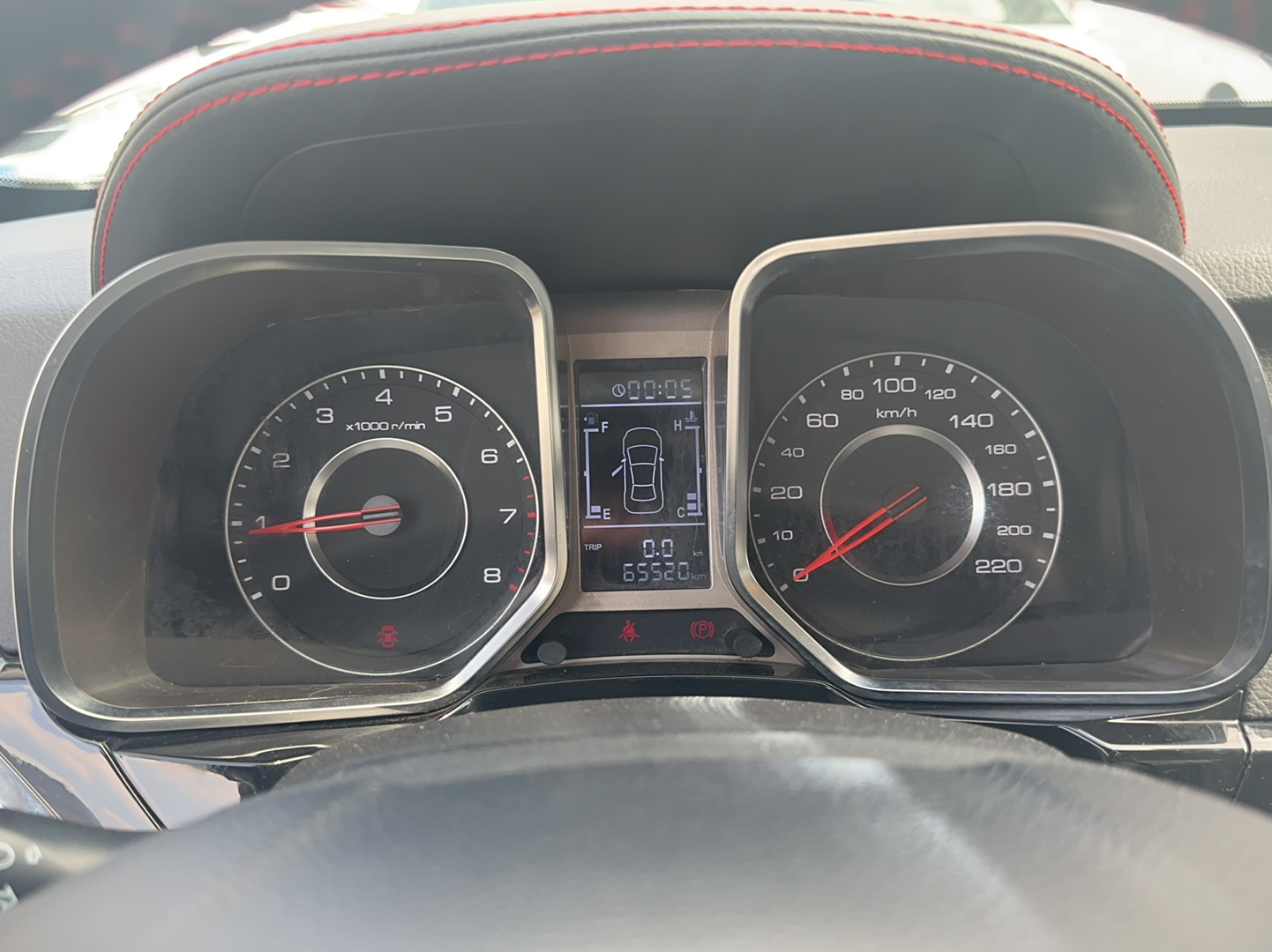 Used Zotye Domy X5 2015 1.5T Manual Luxury Model China V Standard
