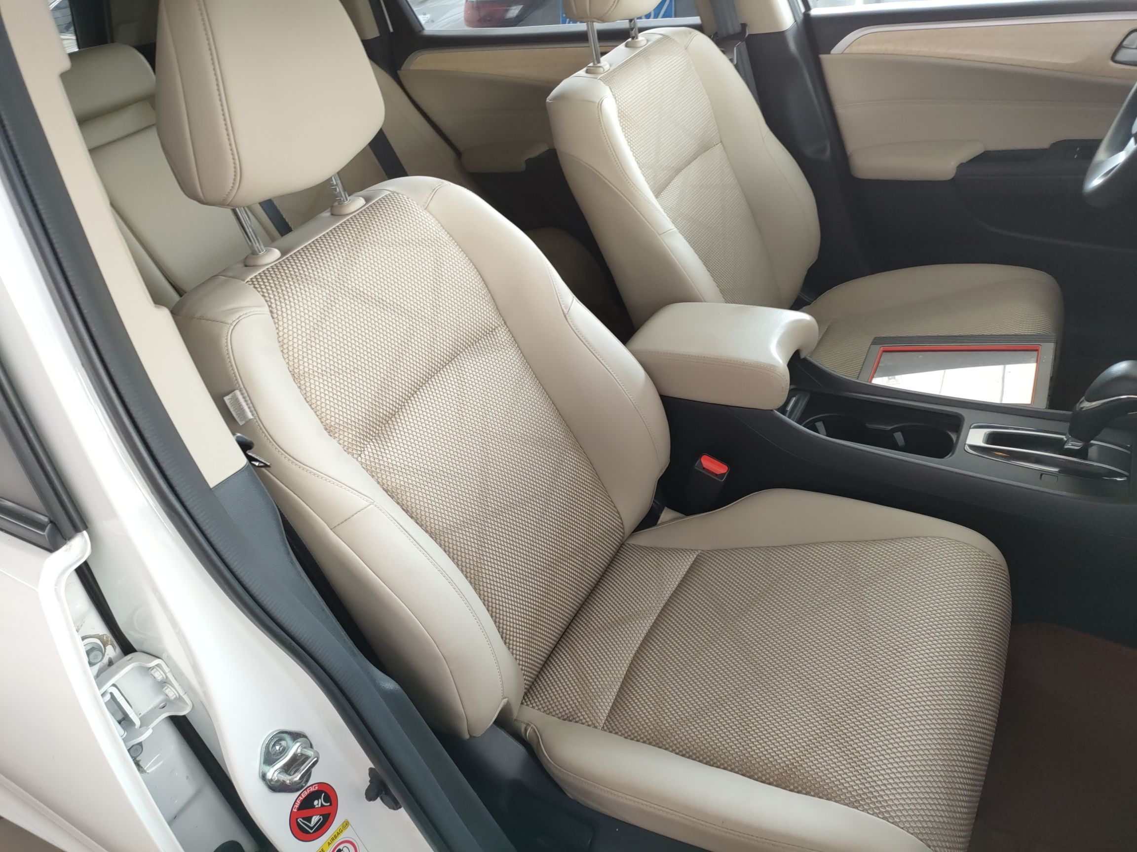 Used Honda Jade 2014 1.8L Automatic Comfort Elite Version 5 Seats
