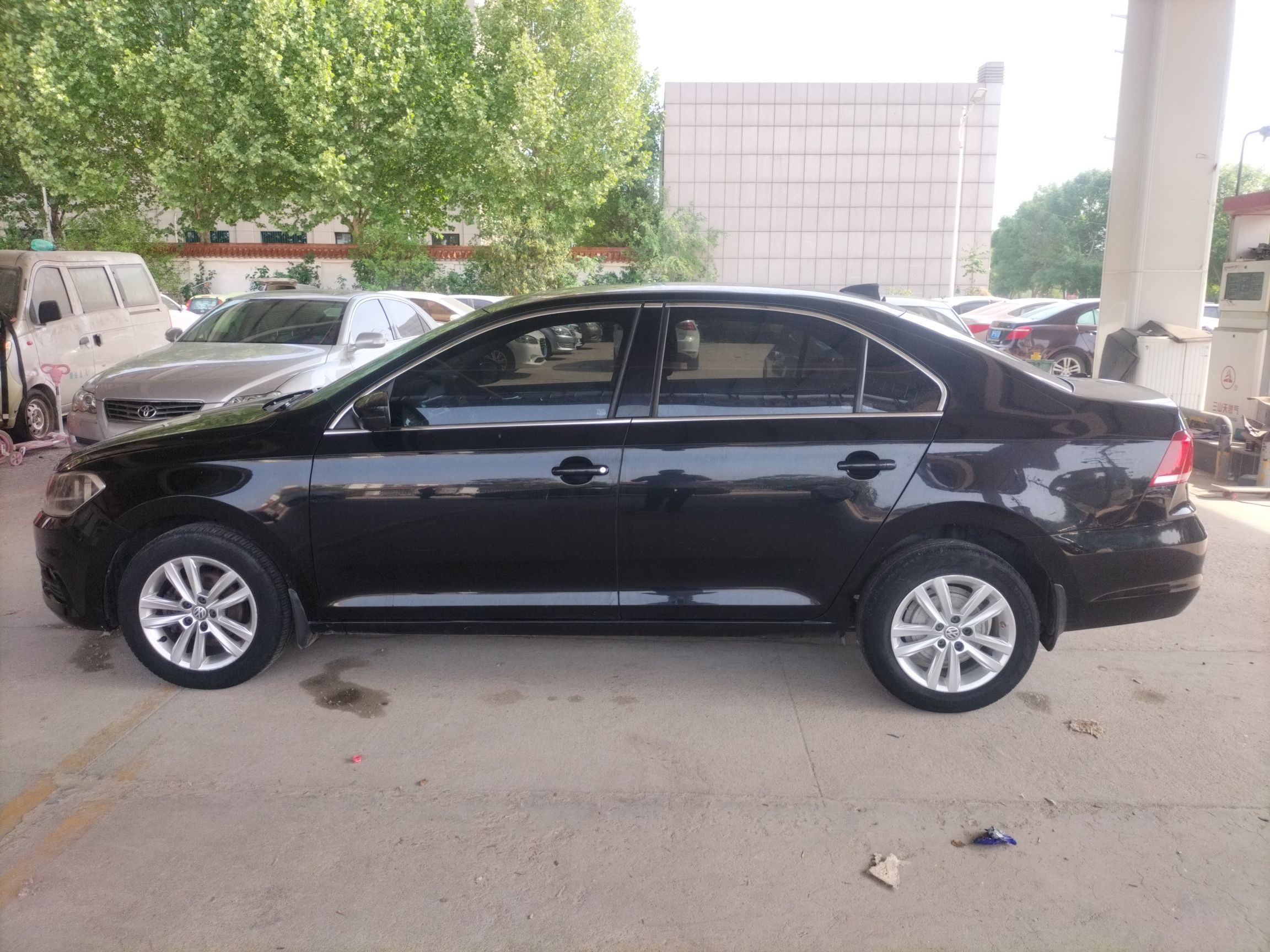 Used Volkswagen Santana 2016 1.6L Manual Comfort Edition