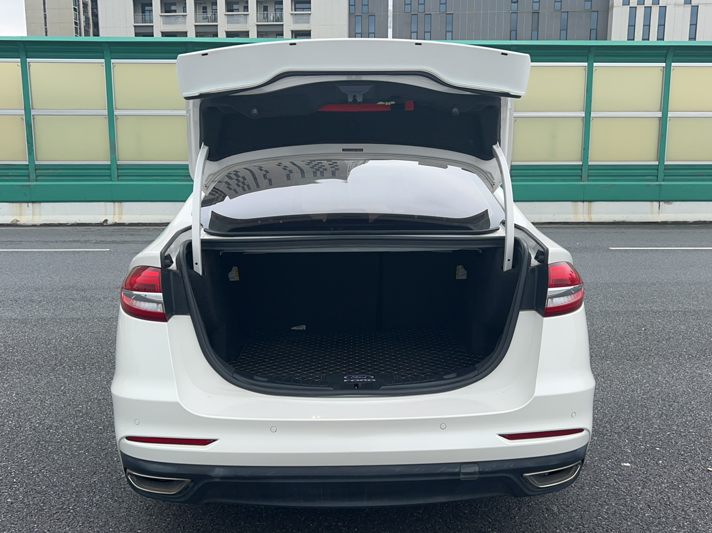 Used Ford Mondeo 2018 EcoBoost 180 Smart Control Fashion Model China VI Standard
