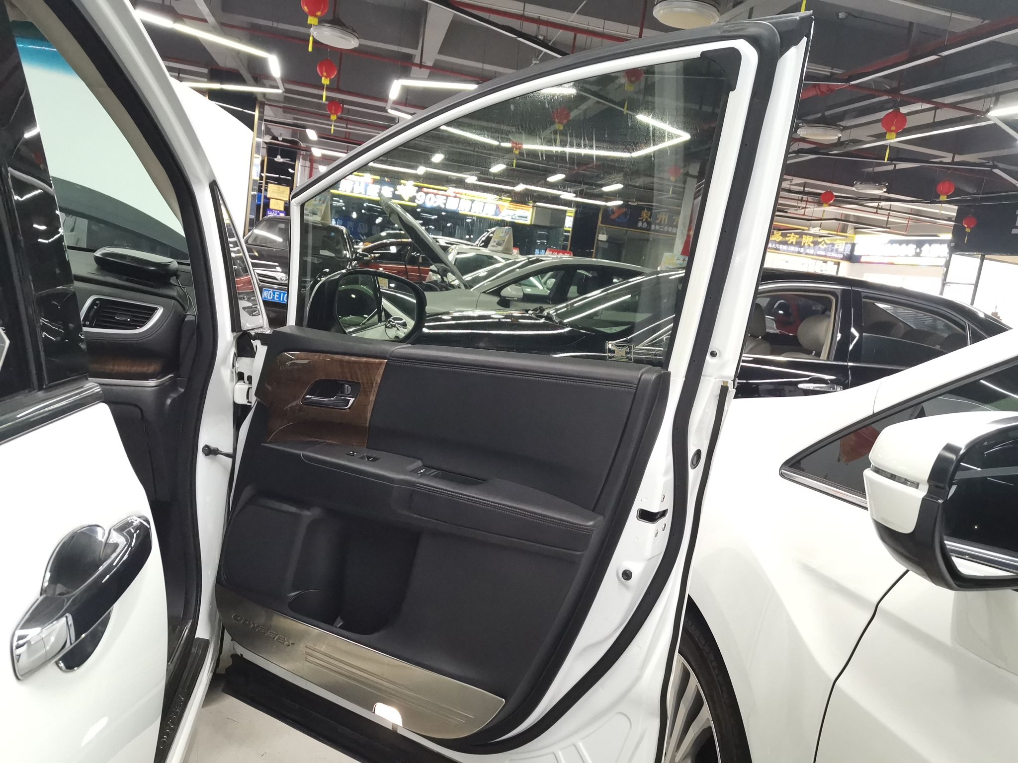 Used Honda Odyssey 2015 Updated Version 2.4L Smart Edition
