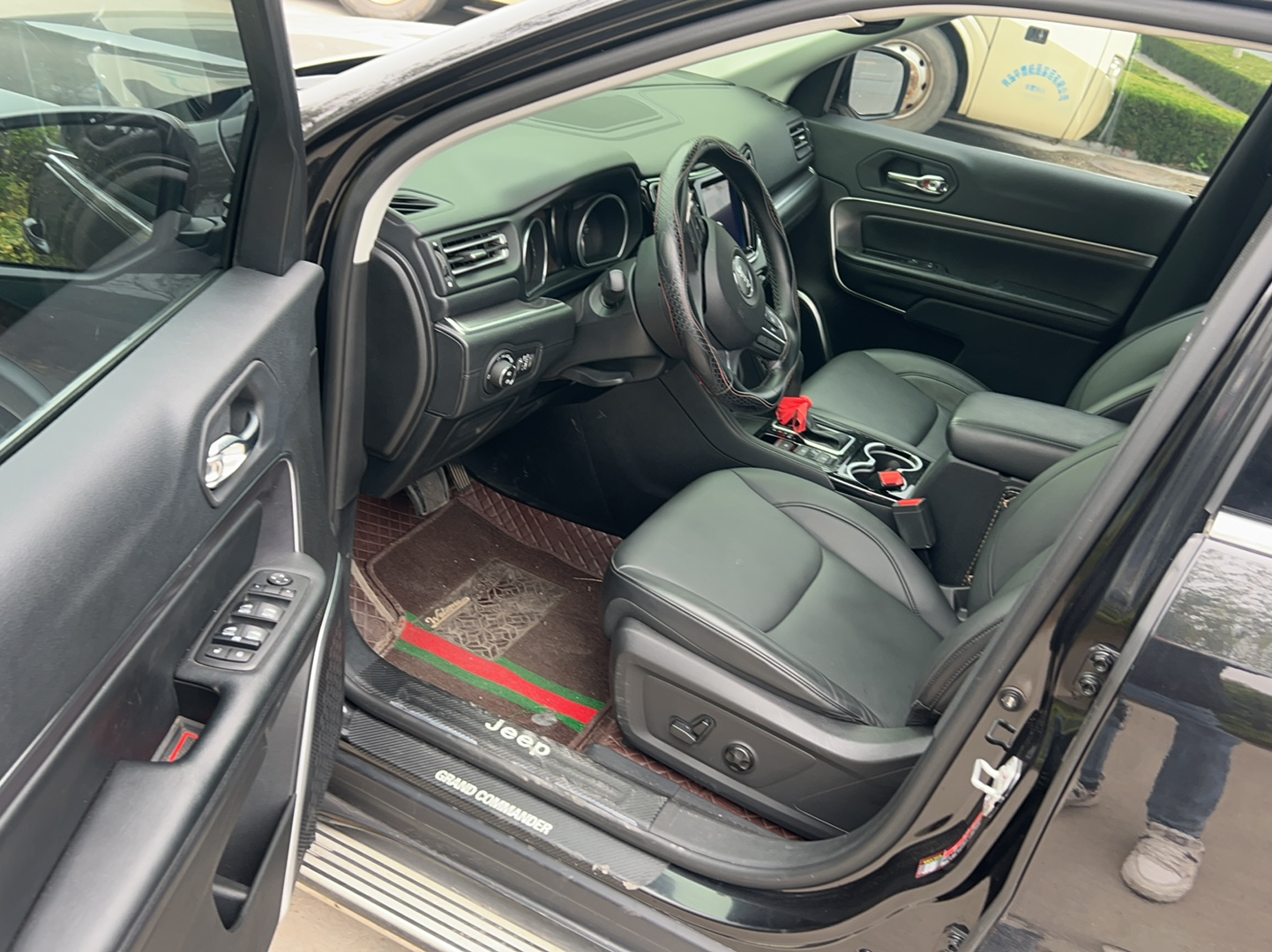 Used  Grand Commander 2018 2.0T Four-Wheel Drive Enjoyment Edition China VI
