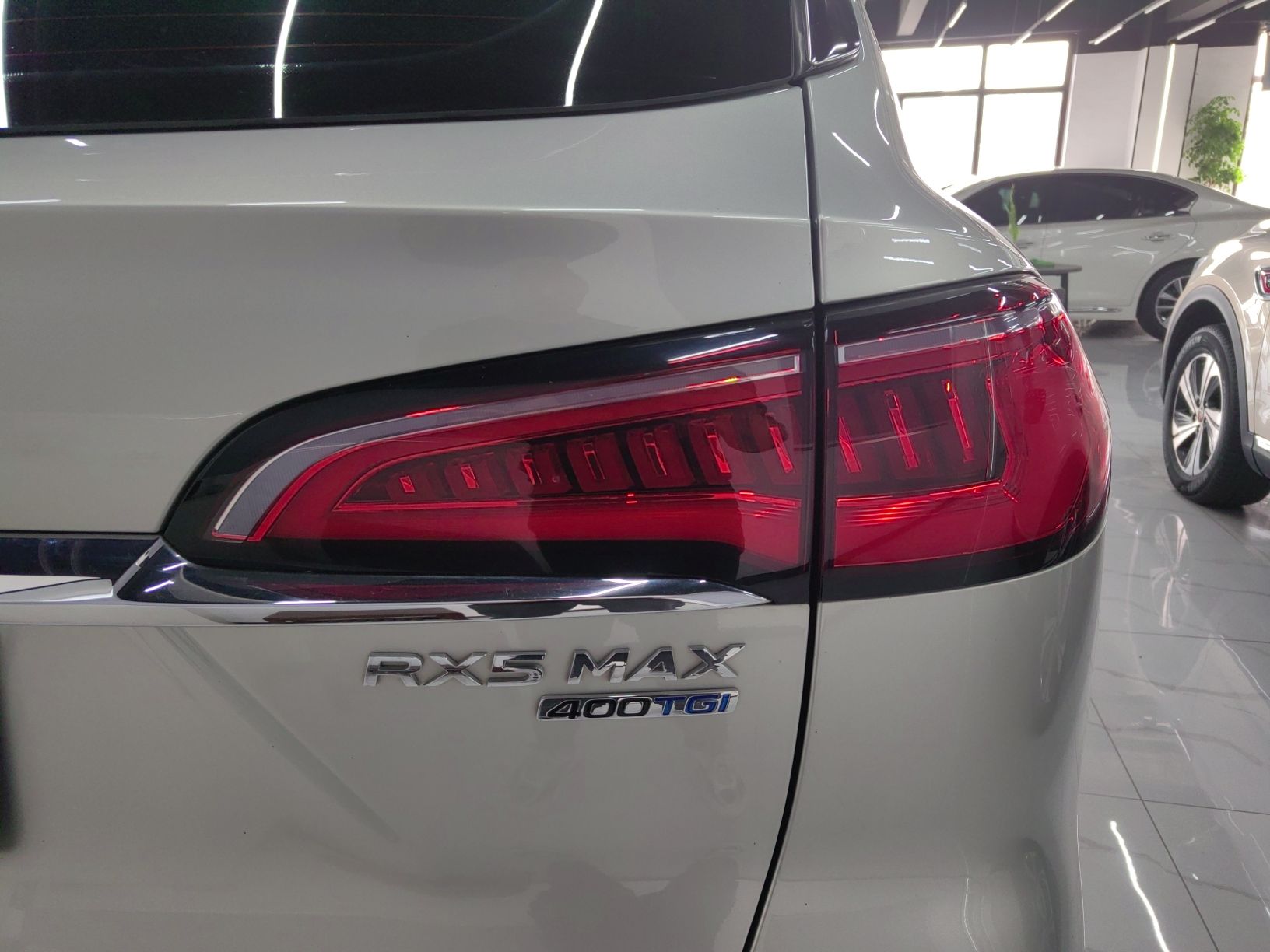 Used Roewe RX5 MAX 2021 Supreme Series 400TGI Automatic Luxury Cabin Edition
