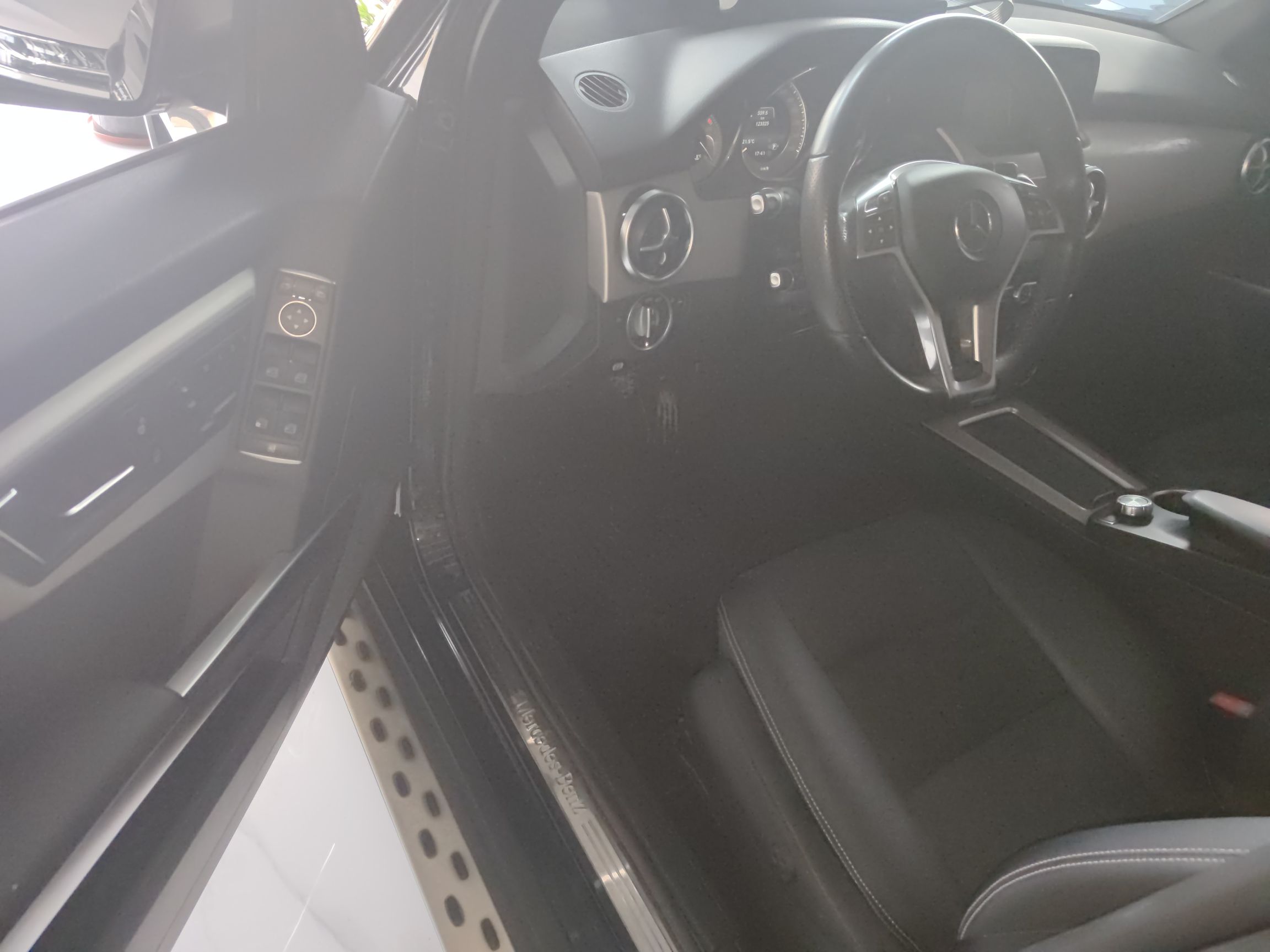 Used Mercedes-Benz GLK-Class 2015 GLK 260 4MATIC Dynamic Edition Ultimate Version
