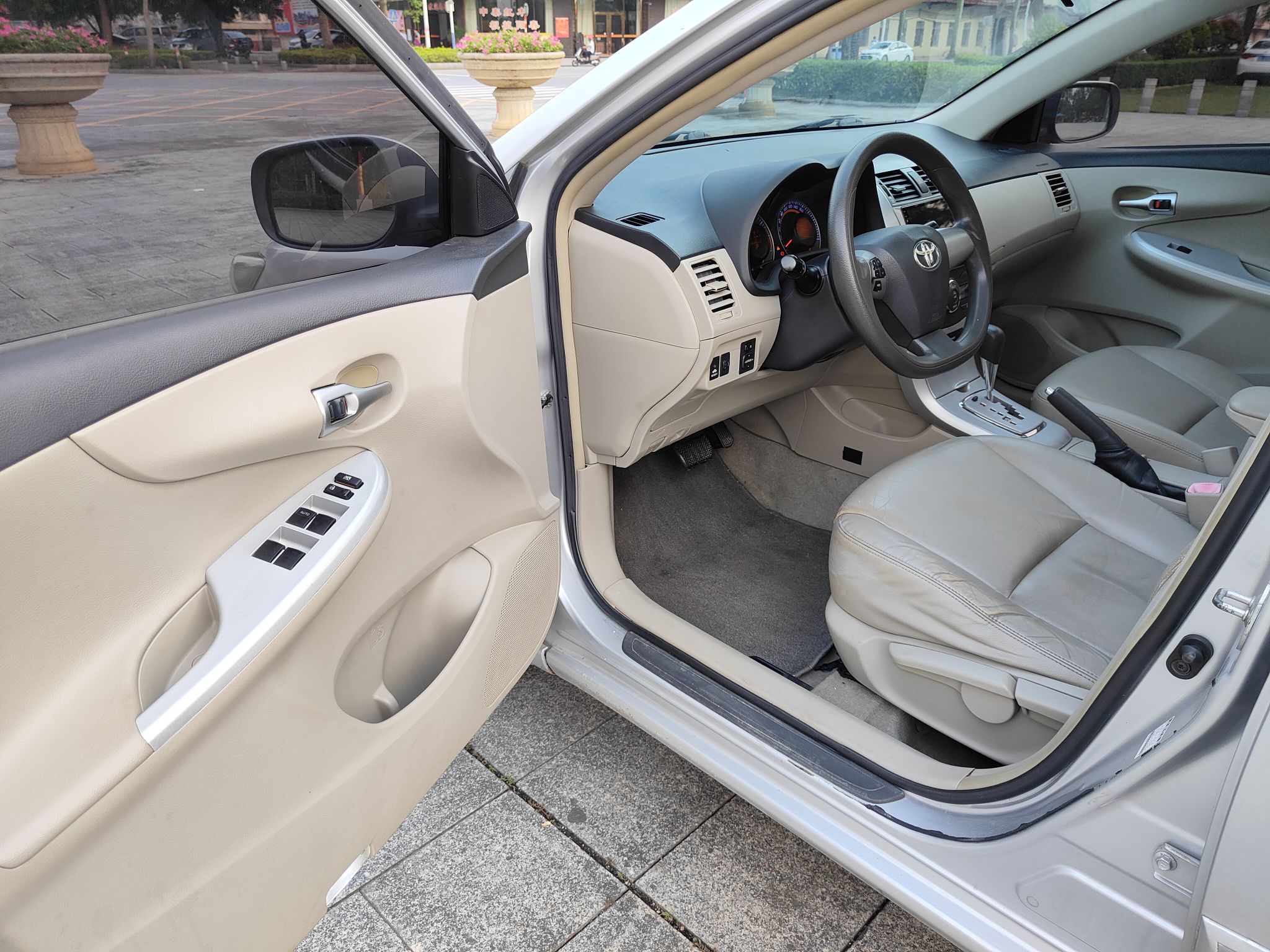 Used Toyota Corolla 2013 Special Edition 1.8L CVT ZhiKu GL-i
