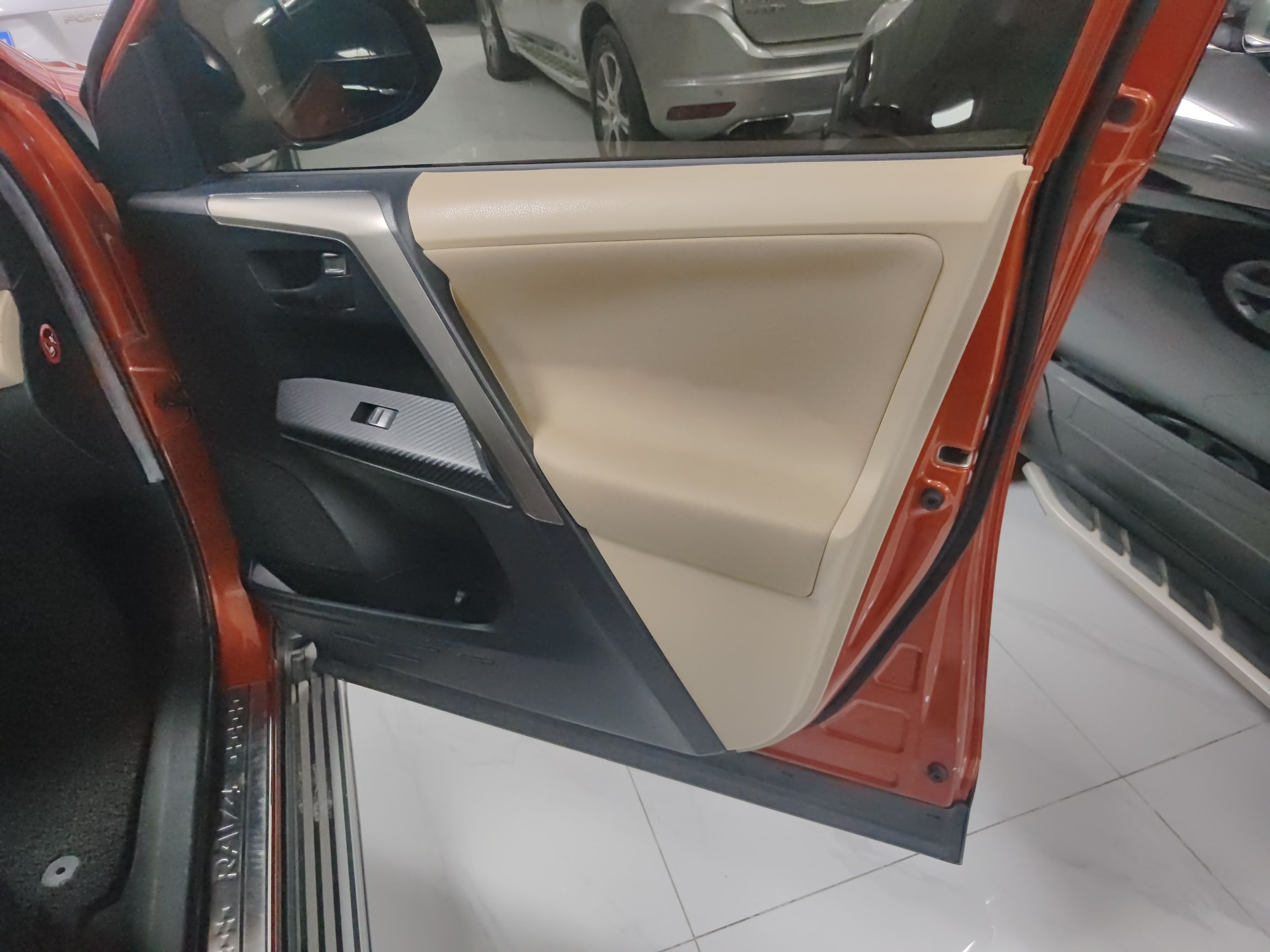 Used Toyota RAV4 2013 2.0L CVT Four-Wheel Drive Fashion Edition
