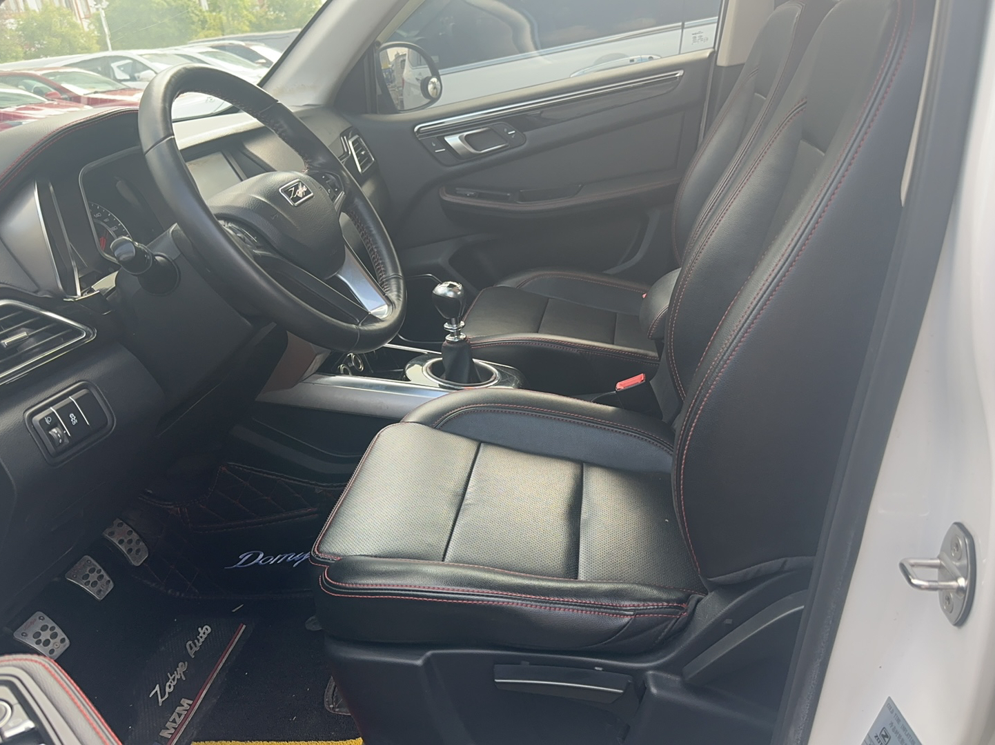 Used Zotye Domy X5 2015 1.5T Manual Luxury Model China V Standard
