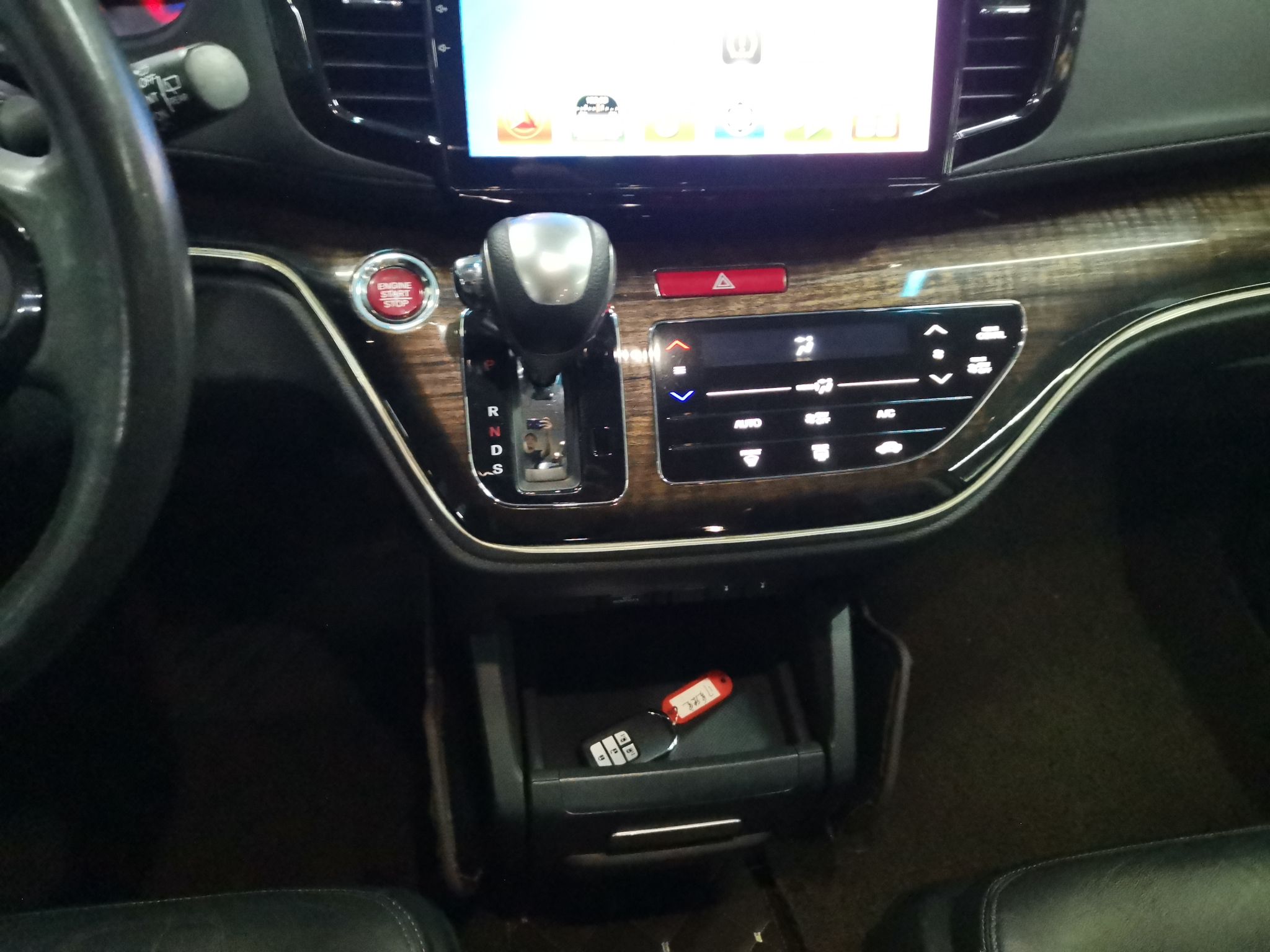 Used Honda Odyssey 2015 Updated Version 2.4L Smart Edition
