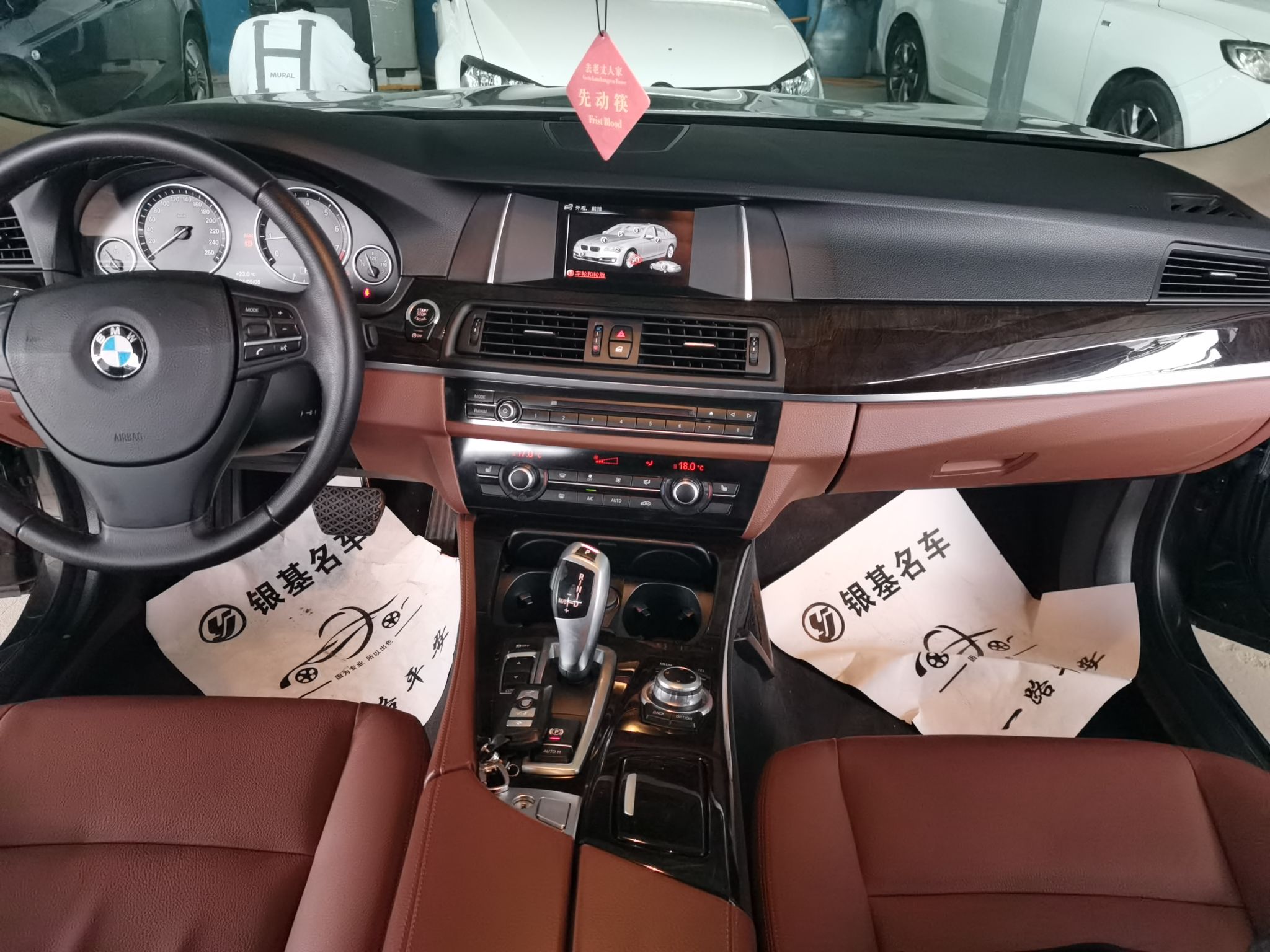 Used BMW 5 Series 2014 525Li Leading Model
