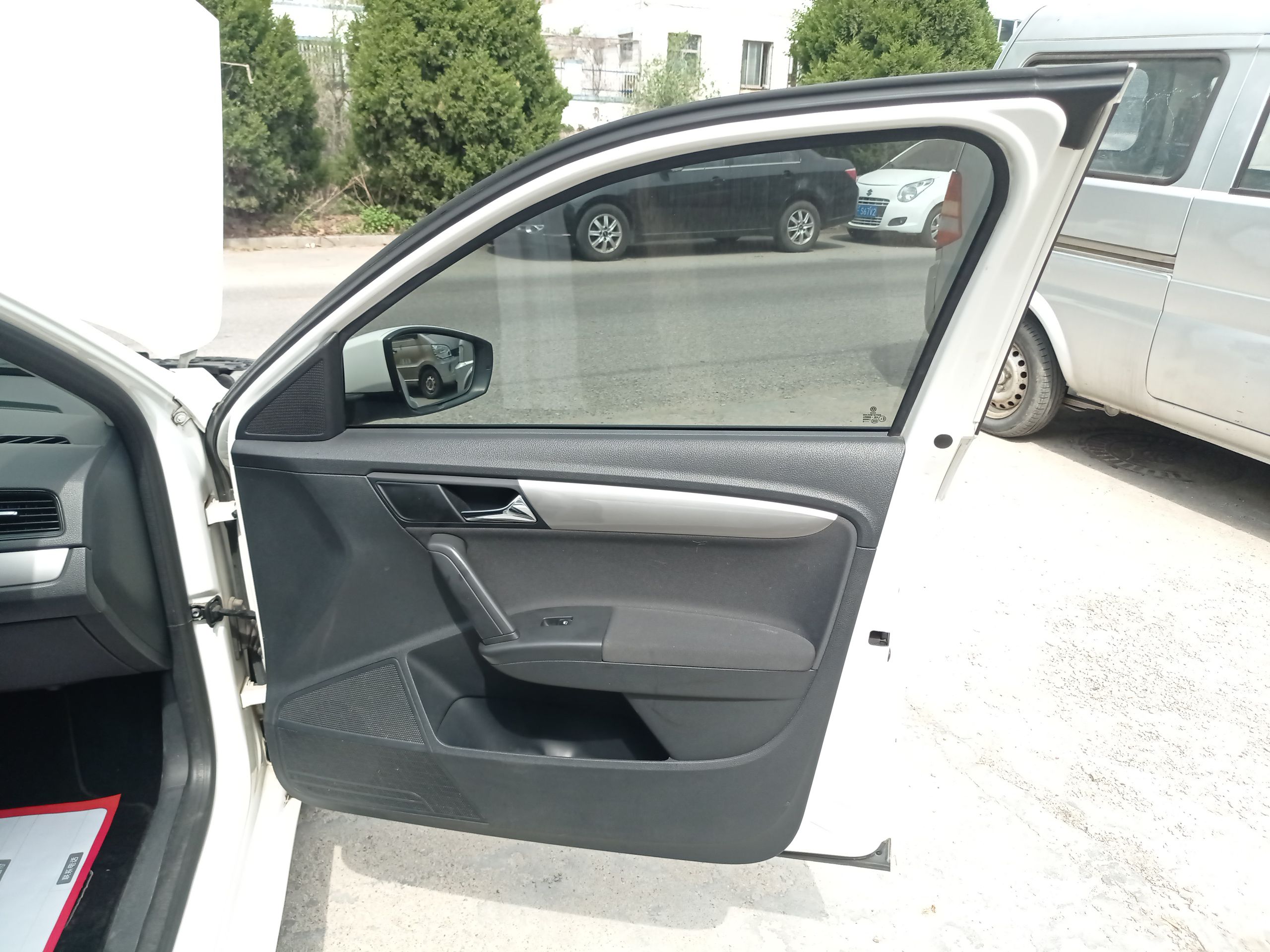 Used Volkswagen Lavida 2013 Revised Classic 1.6L Automatic Fashion Edition
