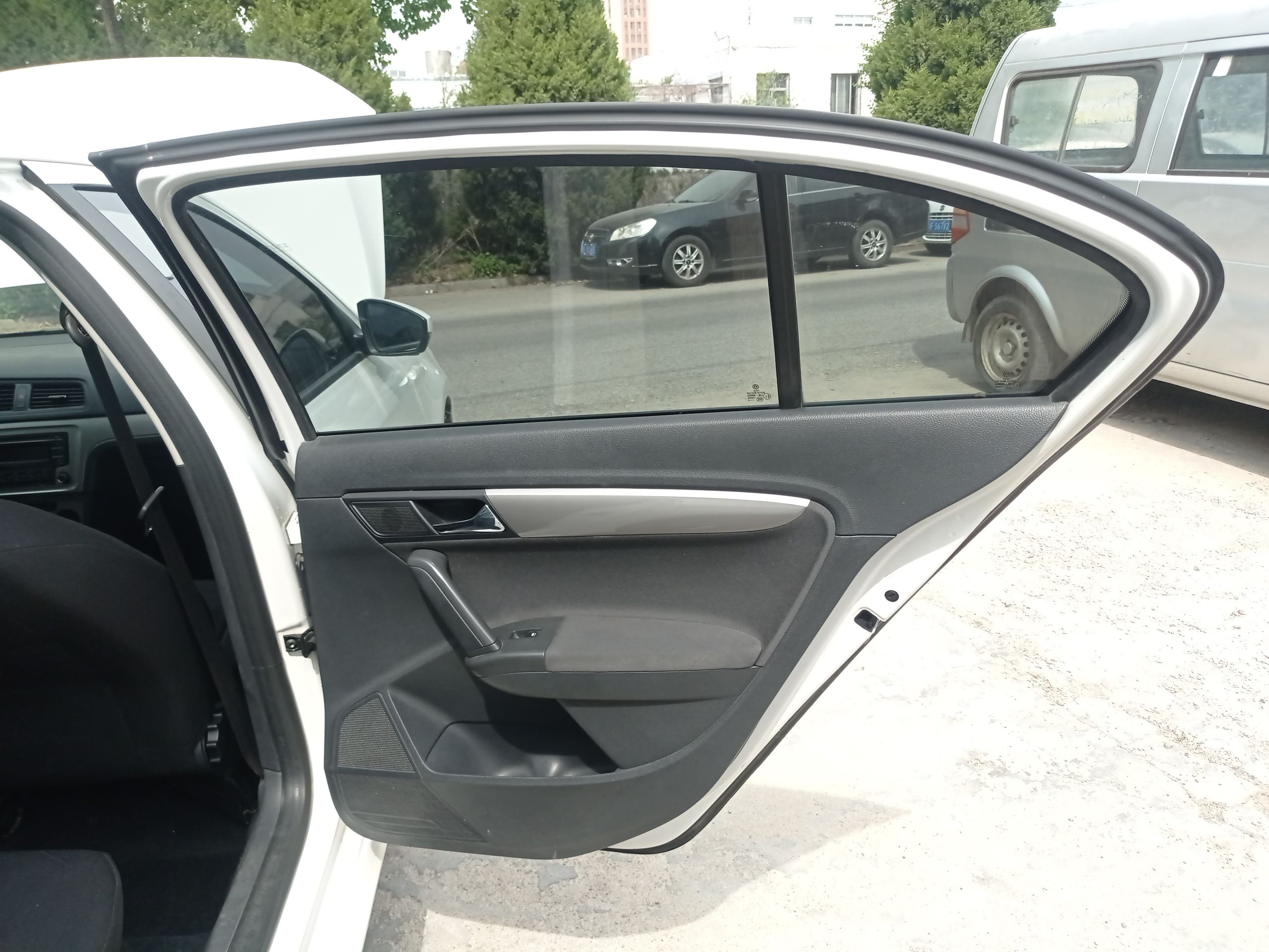 Used Volkswagen Lavida 2013 Revised Classic 1.6L Automatic Fashion Edition
