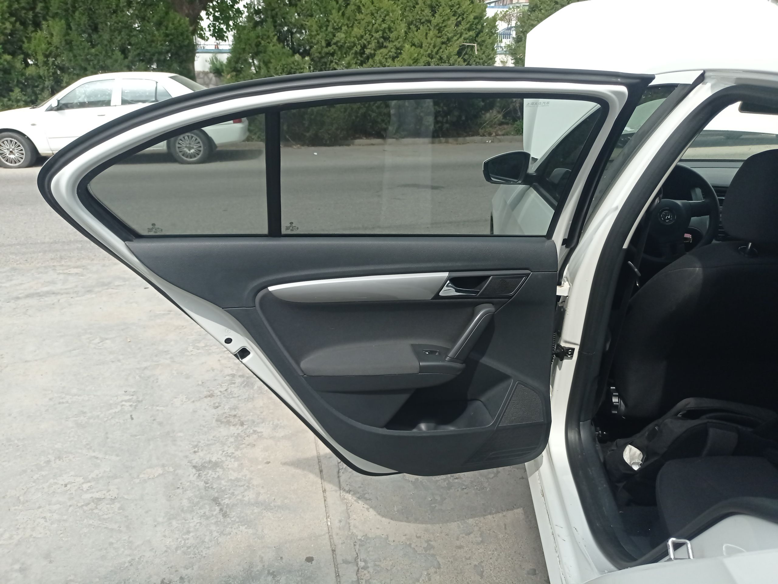 Used Volkswagen Lavida 2013 Revised Classic 1.6L Automatic Fashion Edition
