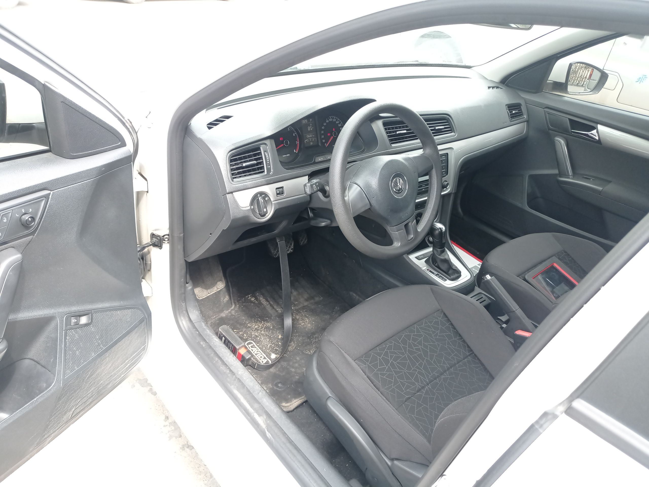 Used Volkswagen Lavida 2013 Revised Classic 1.6L Automatic Fashion Edition
